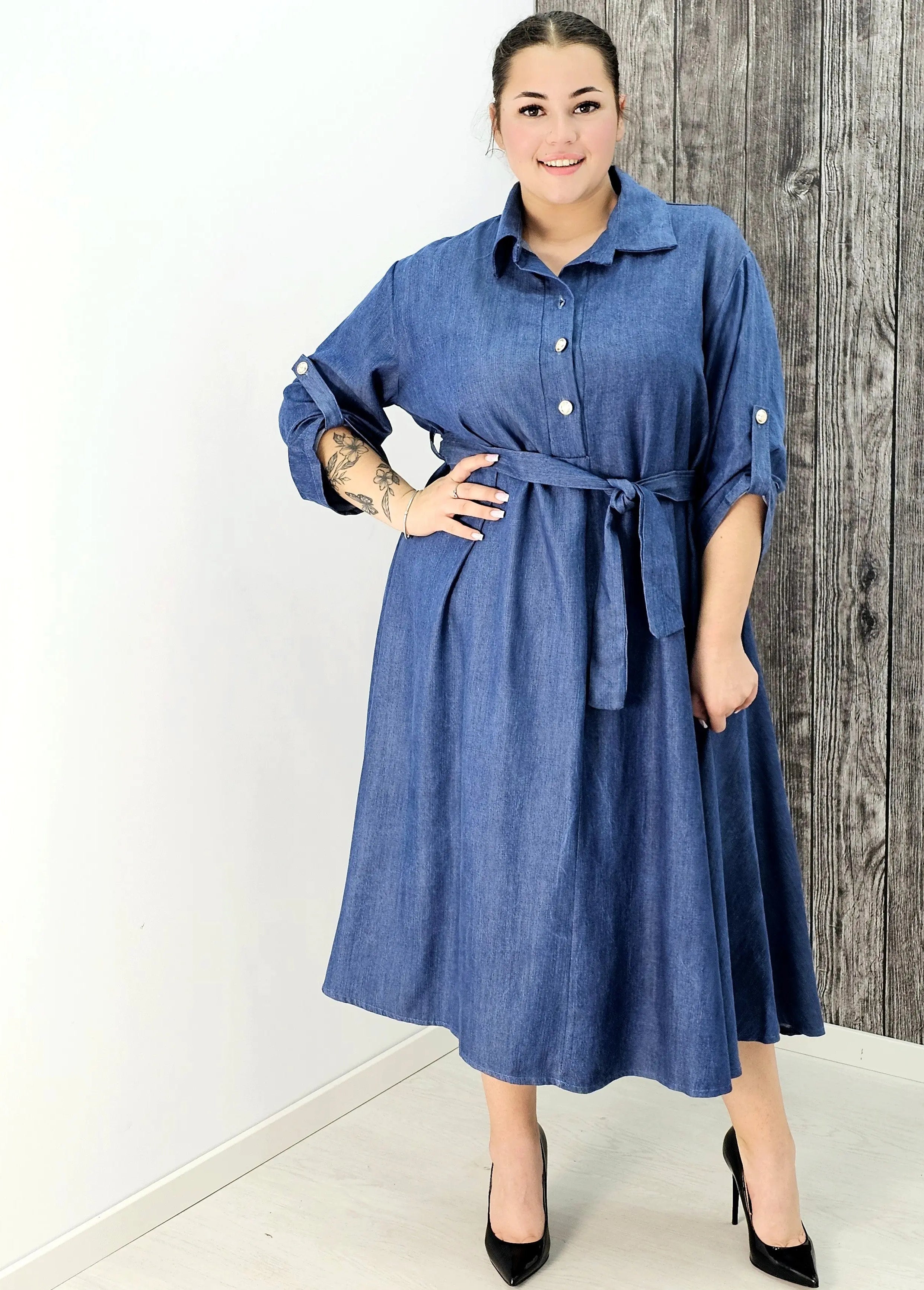 Sukienka koszulowa plus size – stylowa, wygodna i idealna na każdą okazję Stylowa XL