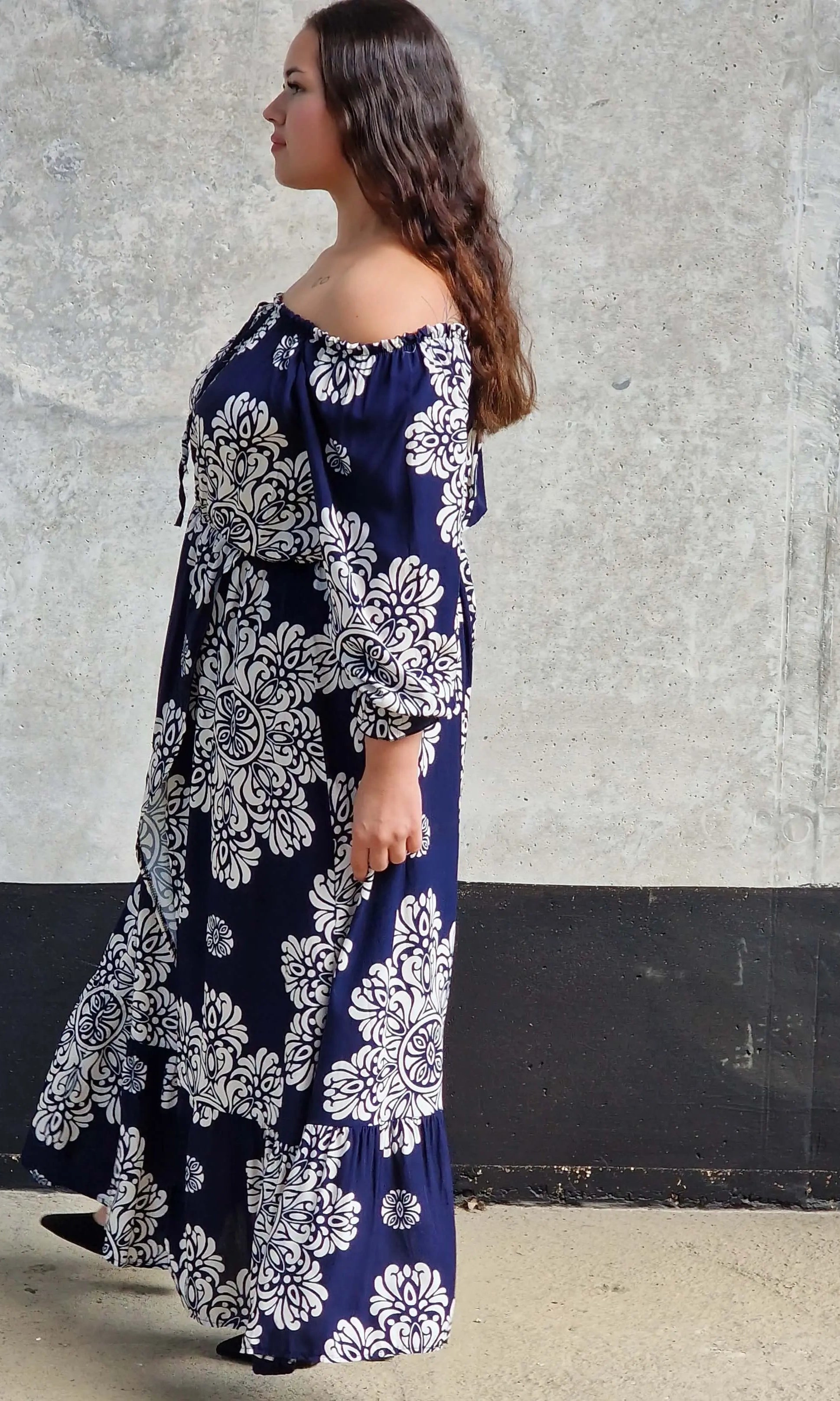 Sukienka maxi hiszpanka z rozcięciem Stylowa XL