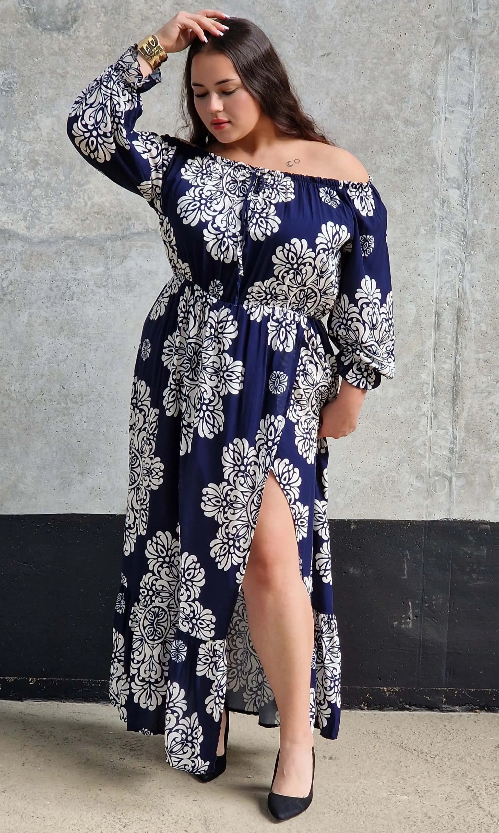 Sukienka maxi hiszpanka z rozcięciem Stylowa XL