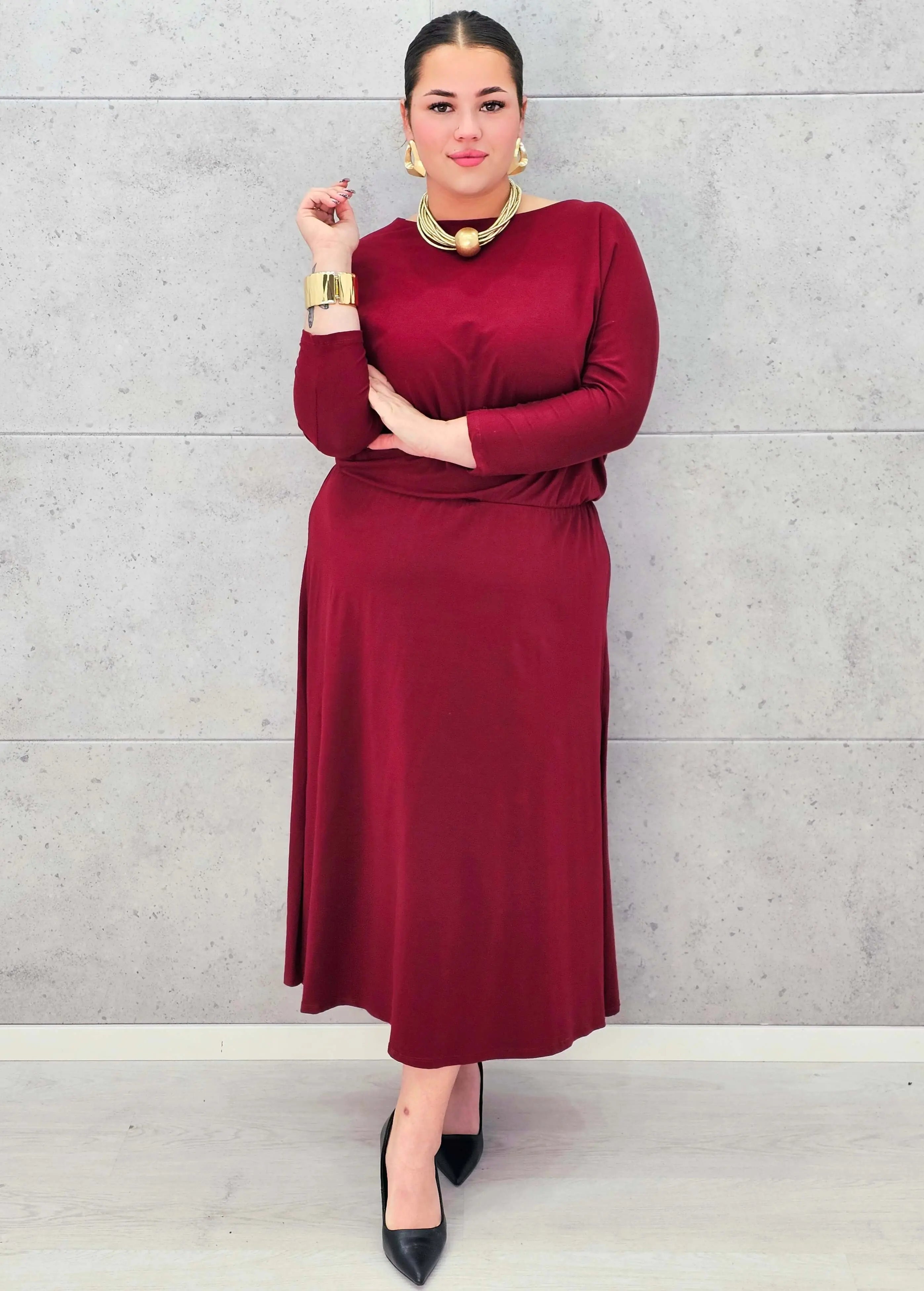 Sukienka maxi plus size – elegancja w nowoczesnym wydaniu Stylowa XL