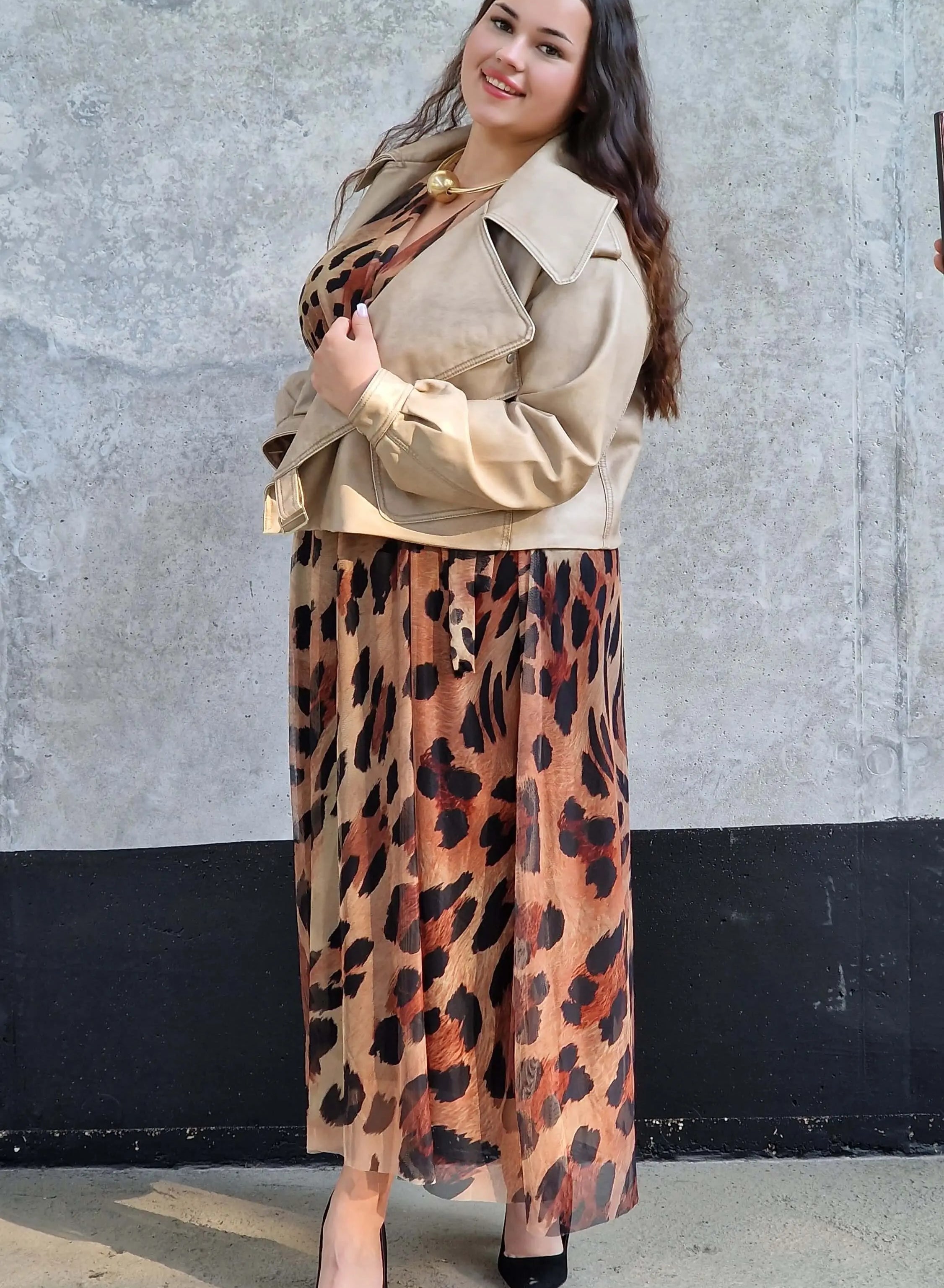 Sukienka maxi plus size – elegancka, zwiewna i idealna dla każdej kobiety Stylowa XL