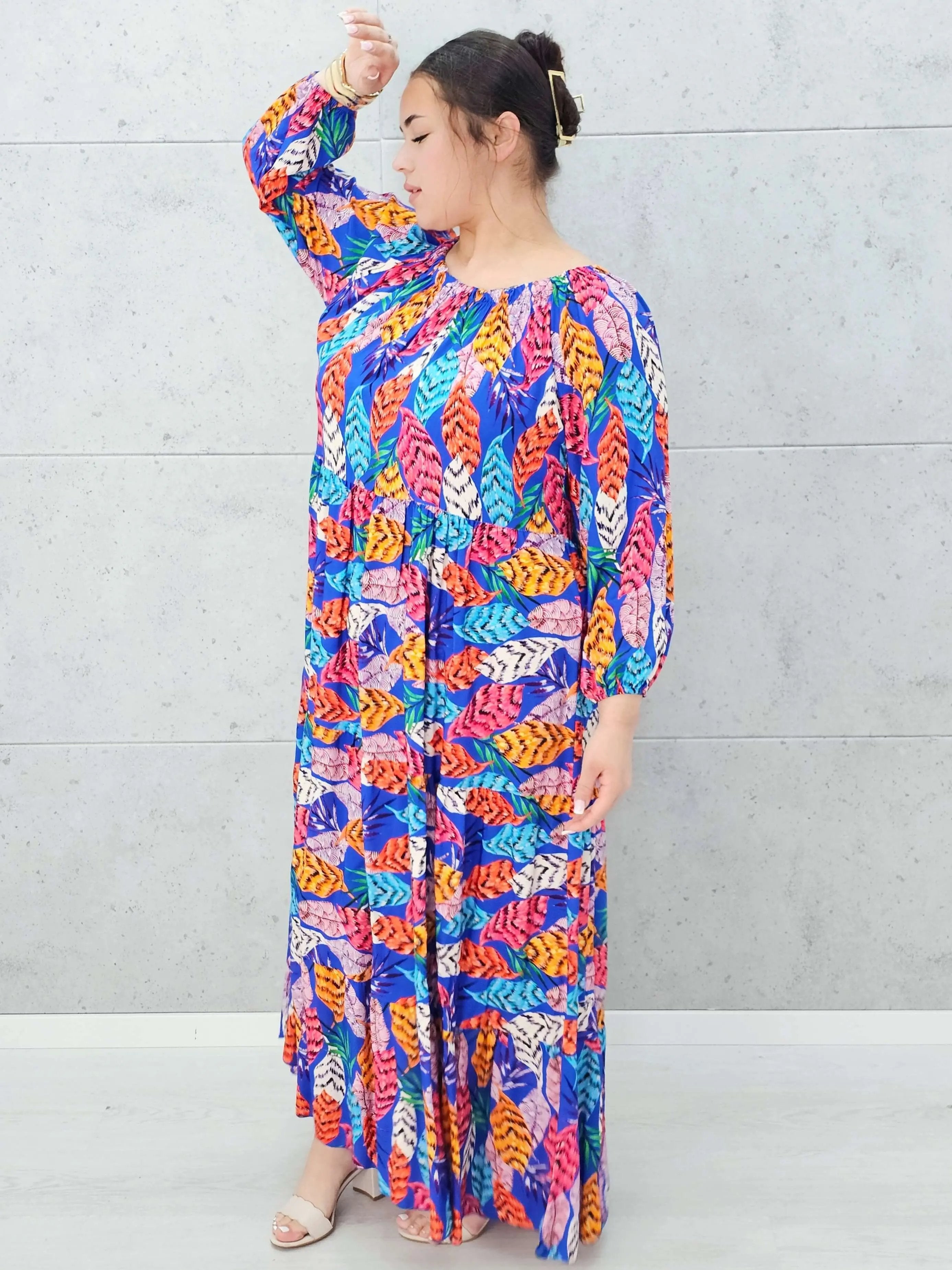 Sukienka maxi w kolorowy print Stylowa XL