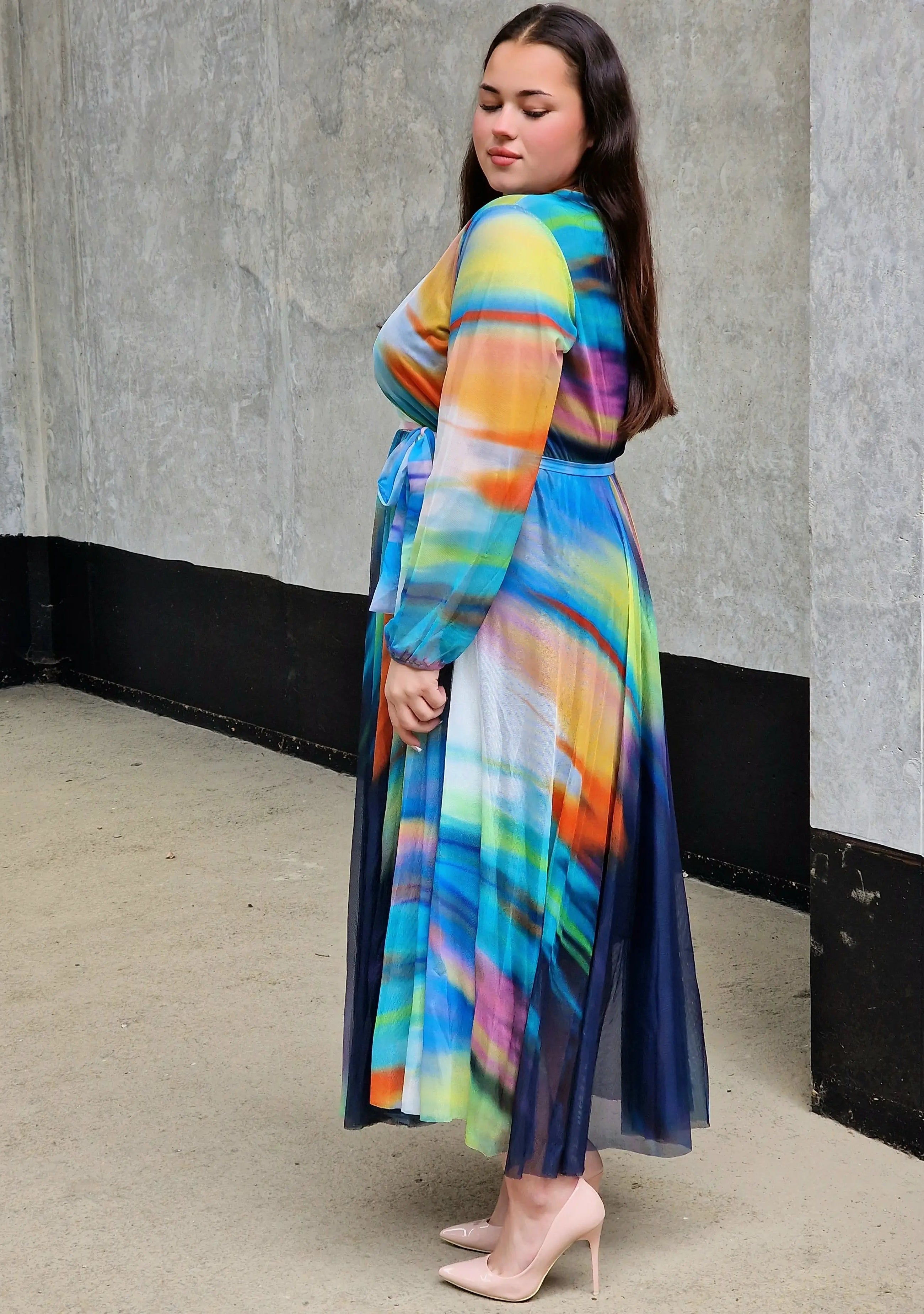 Sukienka maxi z kolorowym printem Stylowa XL