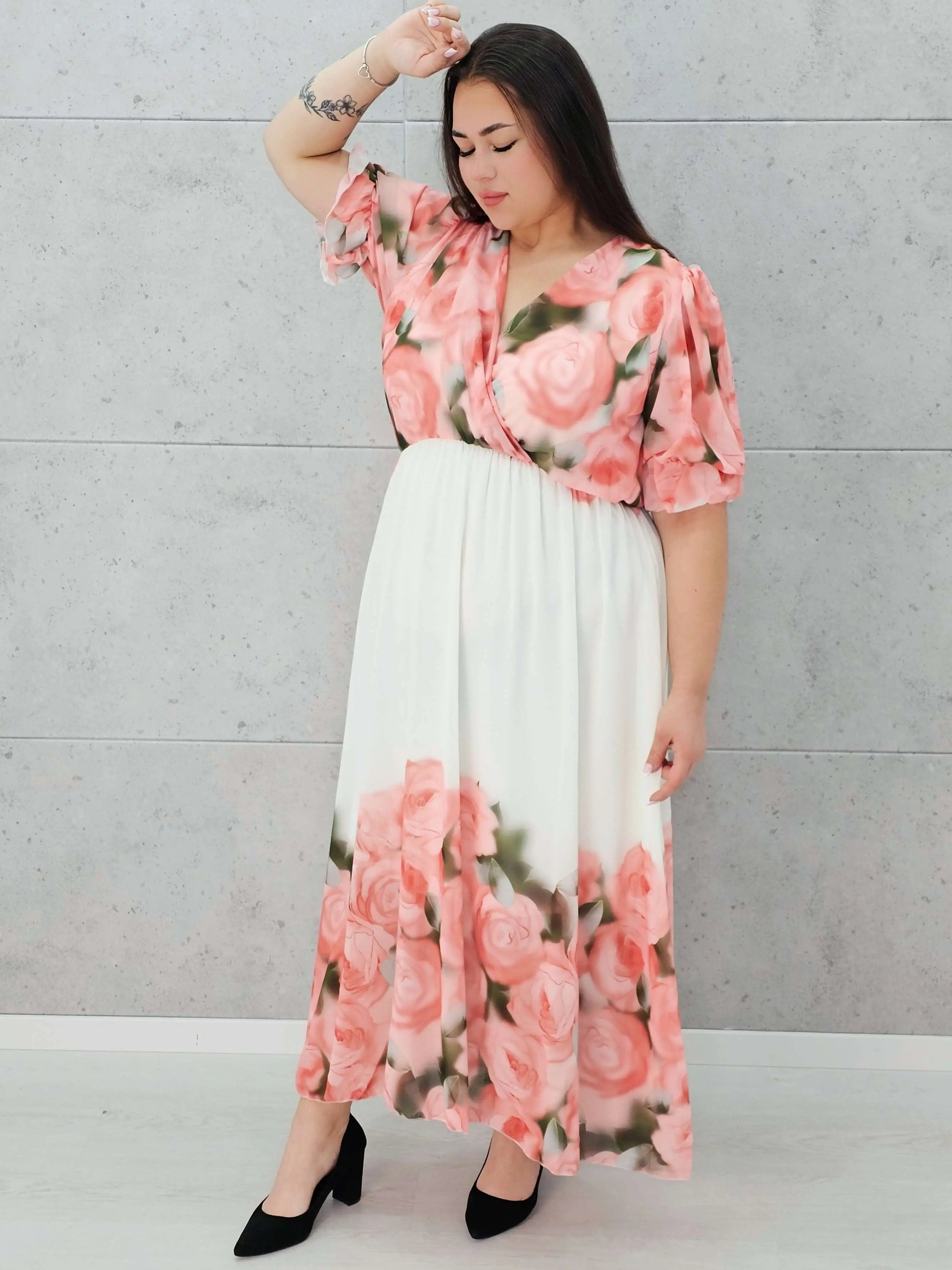 Sukienka maxi z różanym printem Stylowa XL