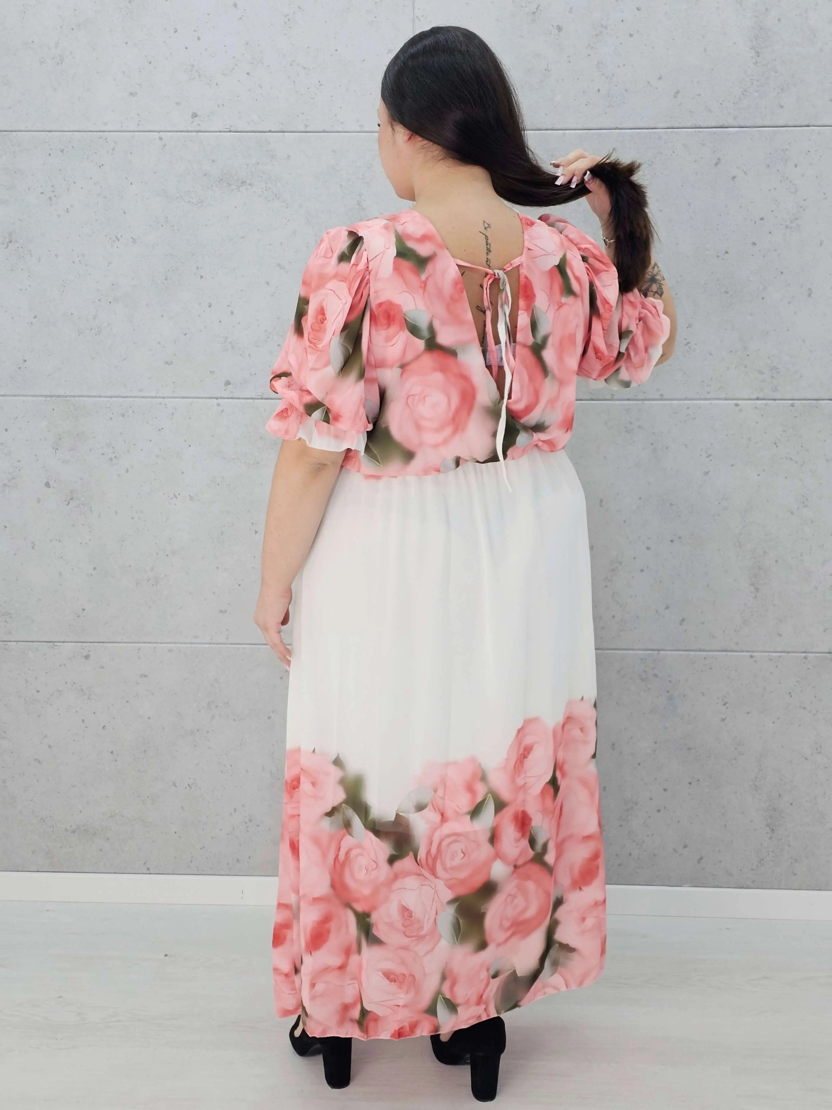 Sukienka maxi z różanym printem Stylowa XL