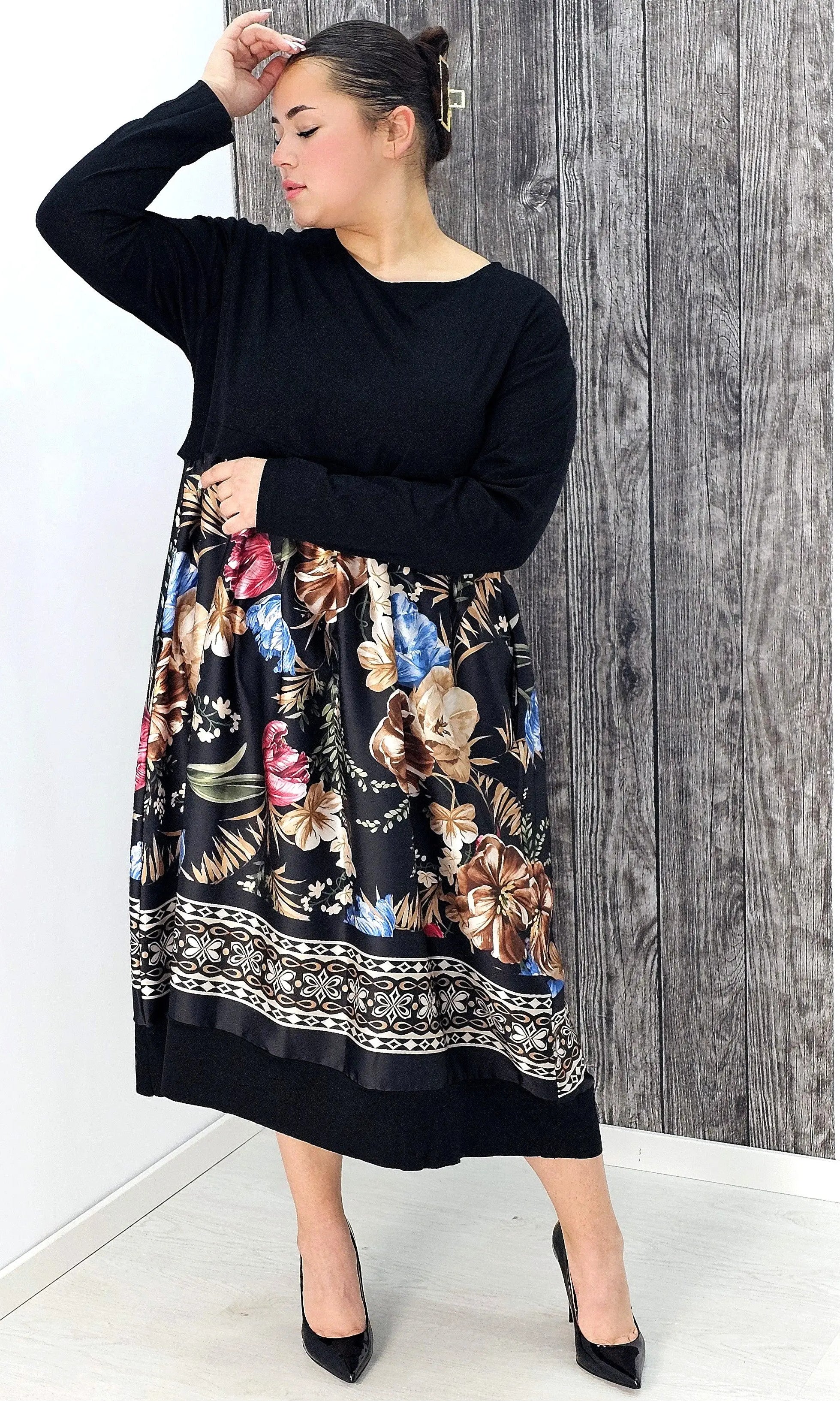 Sukienka midi plus size – elegancja, wygoda i styl w idealnych proporcjach Stylowa XL