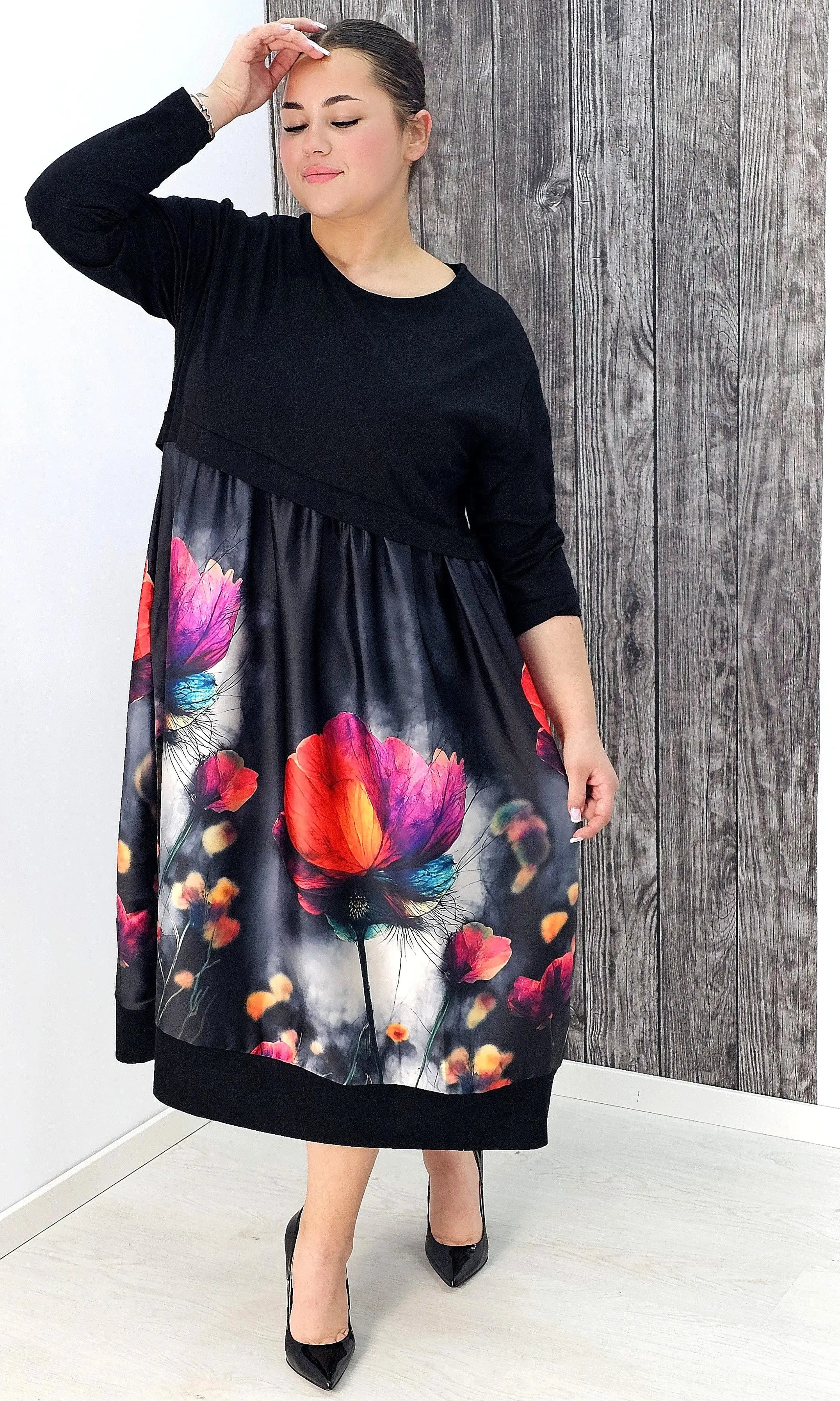 Sukienka midi plus size – elegancka, kobieca i zawsze modna Stylowa XL