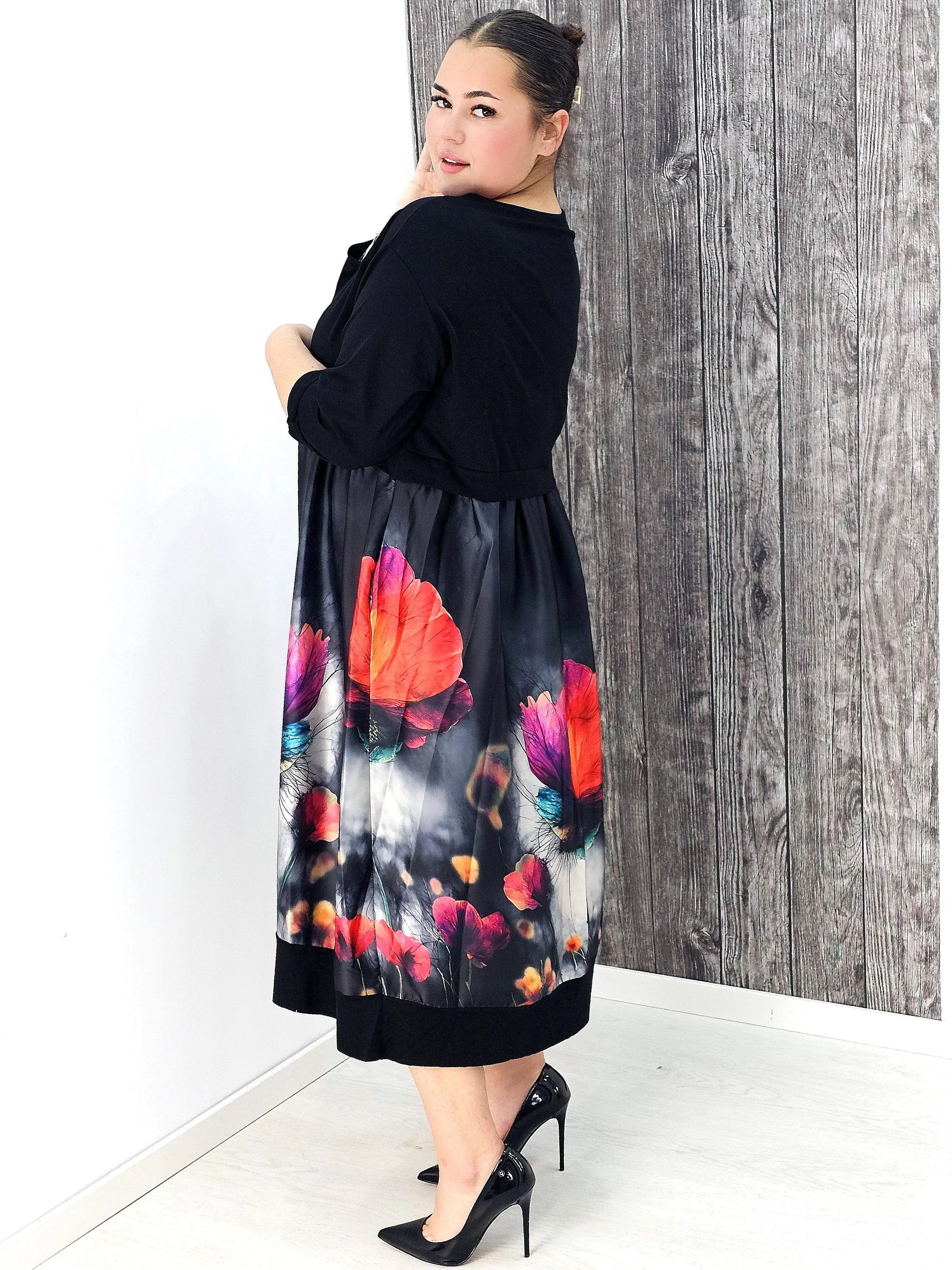 Sukienka midi plus size – elegancka, kobieca i zawsze modna Stylowa XL