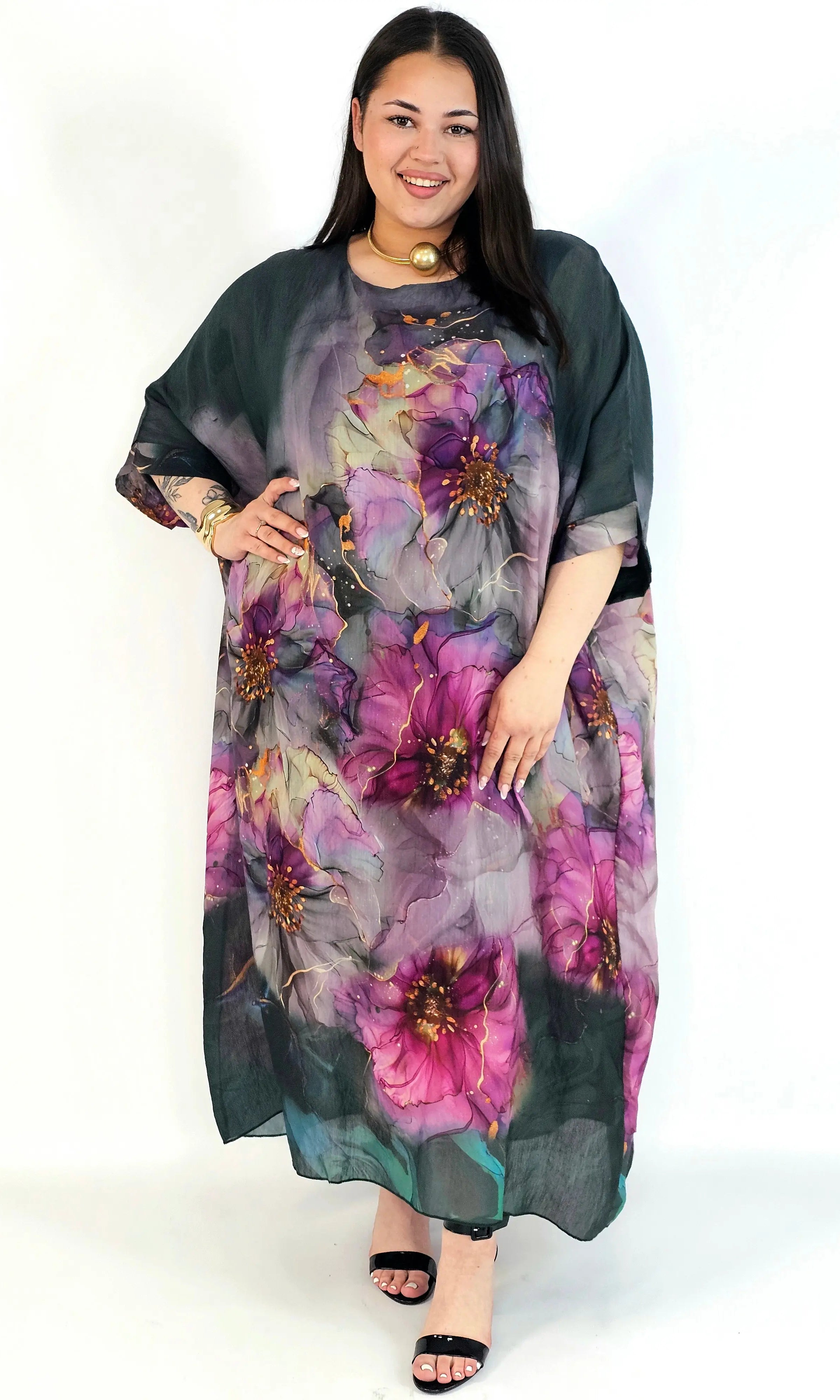 Sukienka oversize plus size – artystyczny styl i letnia swoboda Stylowa XL