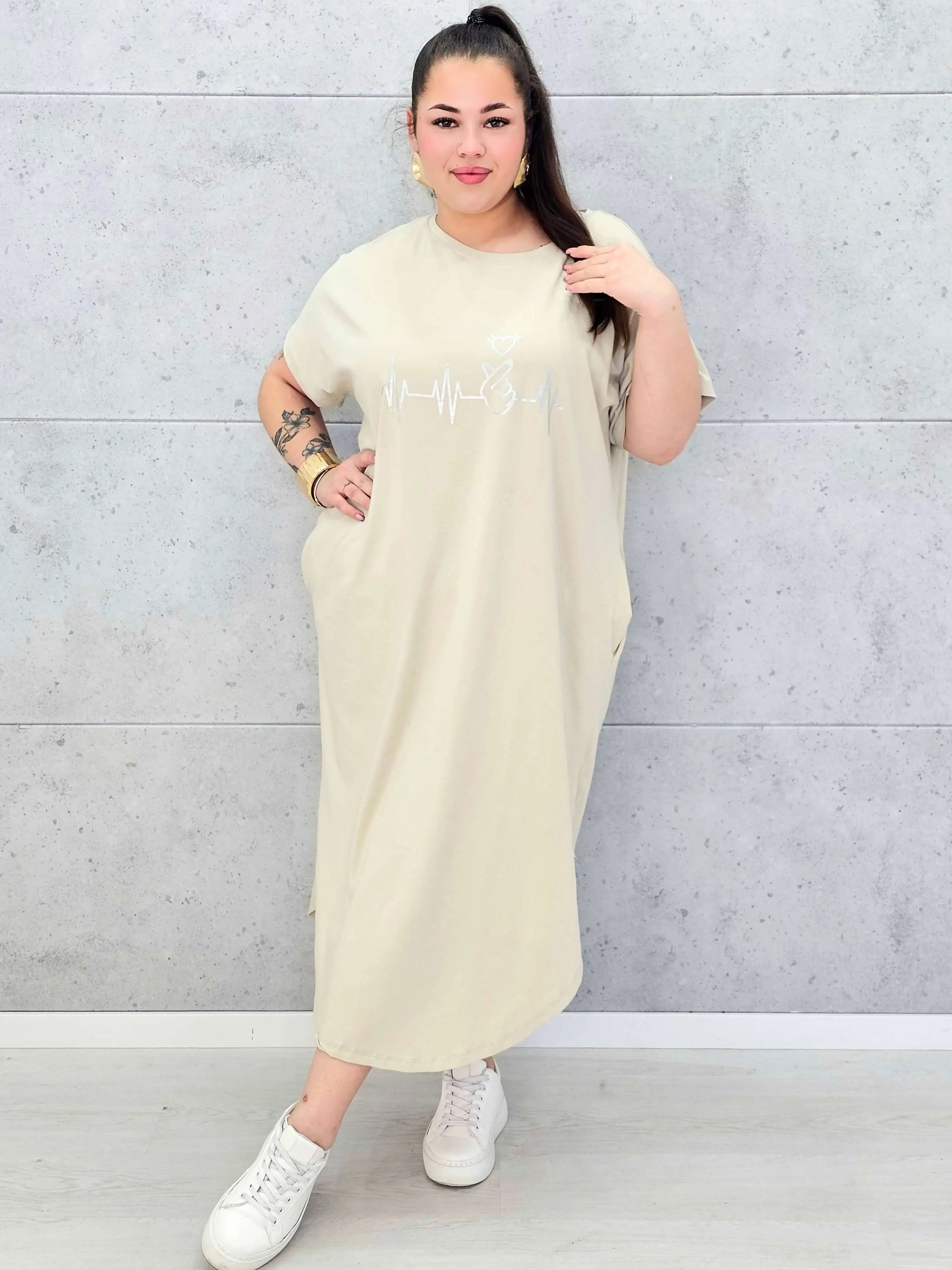 Sukienka plus size Heartbeat Love – wygodny i modny fason XXL dla kobiet Stylowa XL