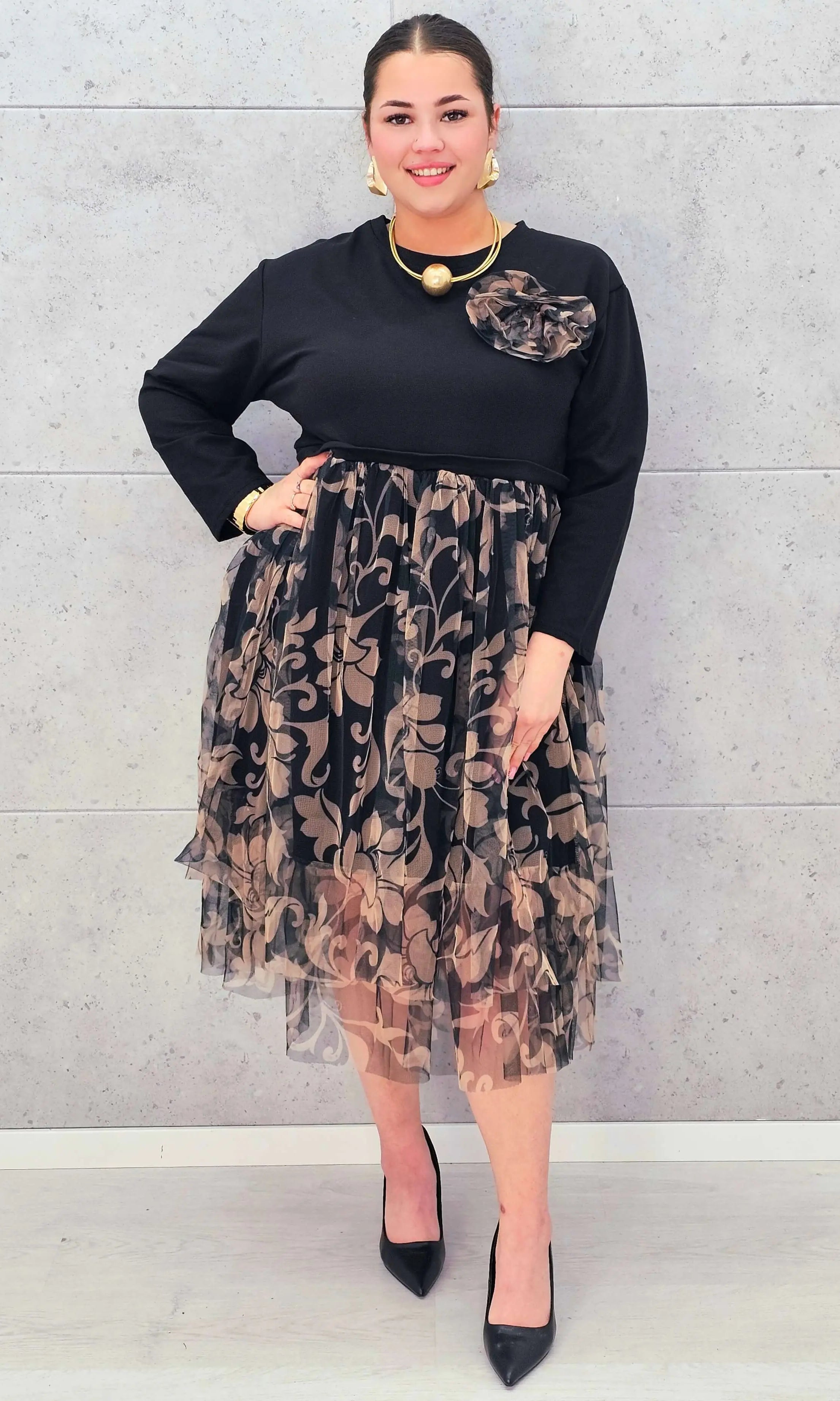 Sukienka plus size StylowaXL – elegancka sukienka z tiulem na wyjątkowe okazje Stylowa XL