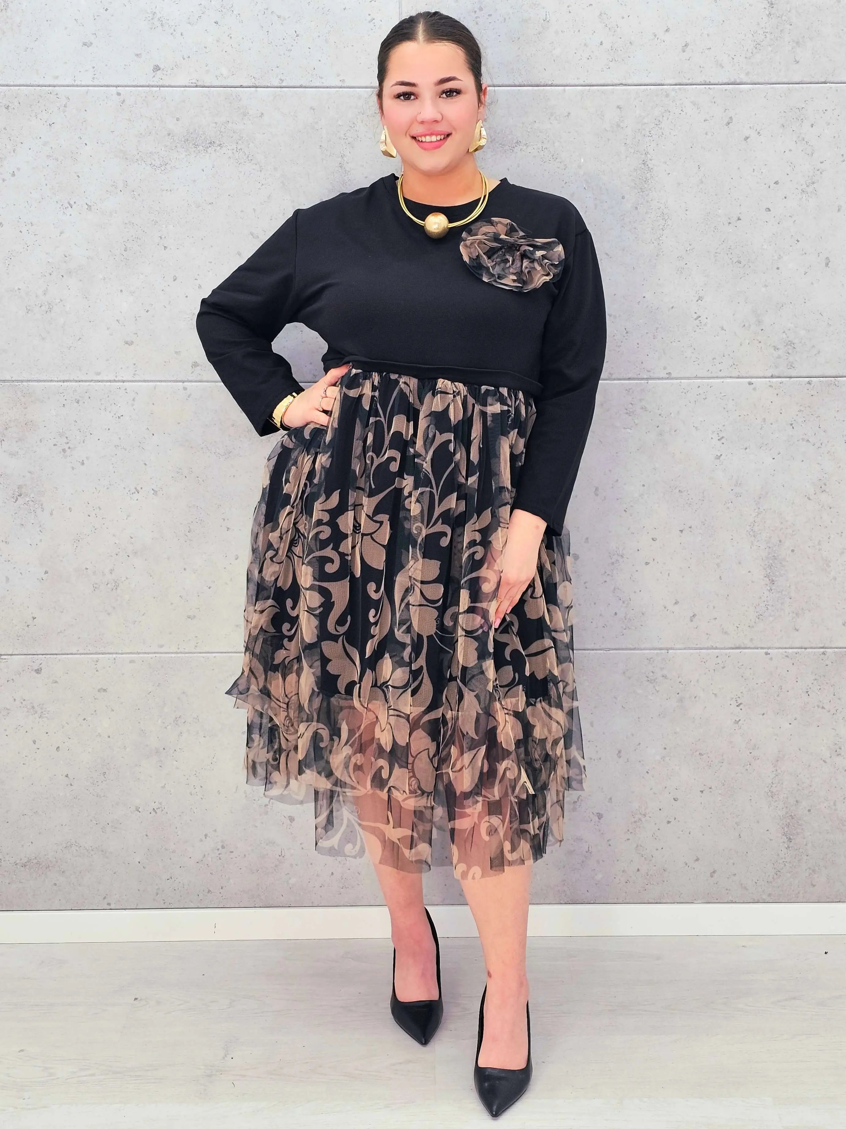 Sukienka plus size StylowaXL – elegancka sukienka z tiulem na wyjątkowe okazje Stylowa XL