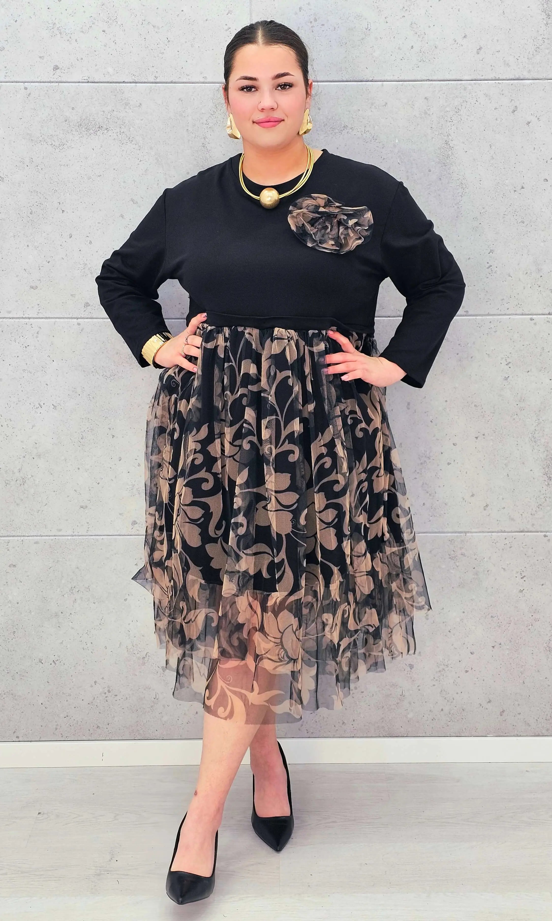 Sukienka plus size StylowaXL – elegancka sukienka z tiulem na wyjątkowe okazje Stylowa XL