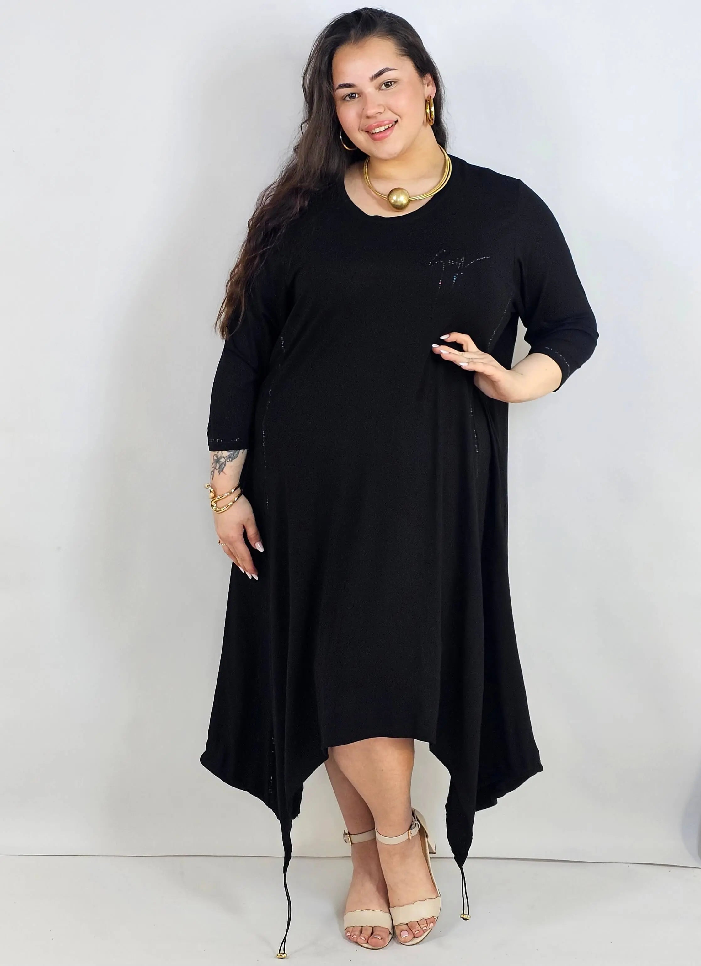 Sukienka plus size – asymetryczna tunika z aplikacją i lekko transparentnym dołem Stylowa XL
