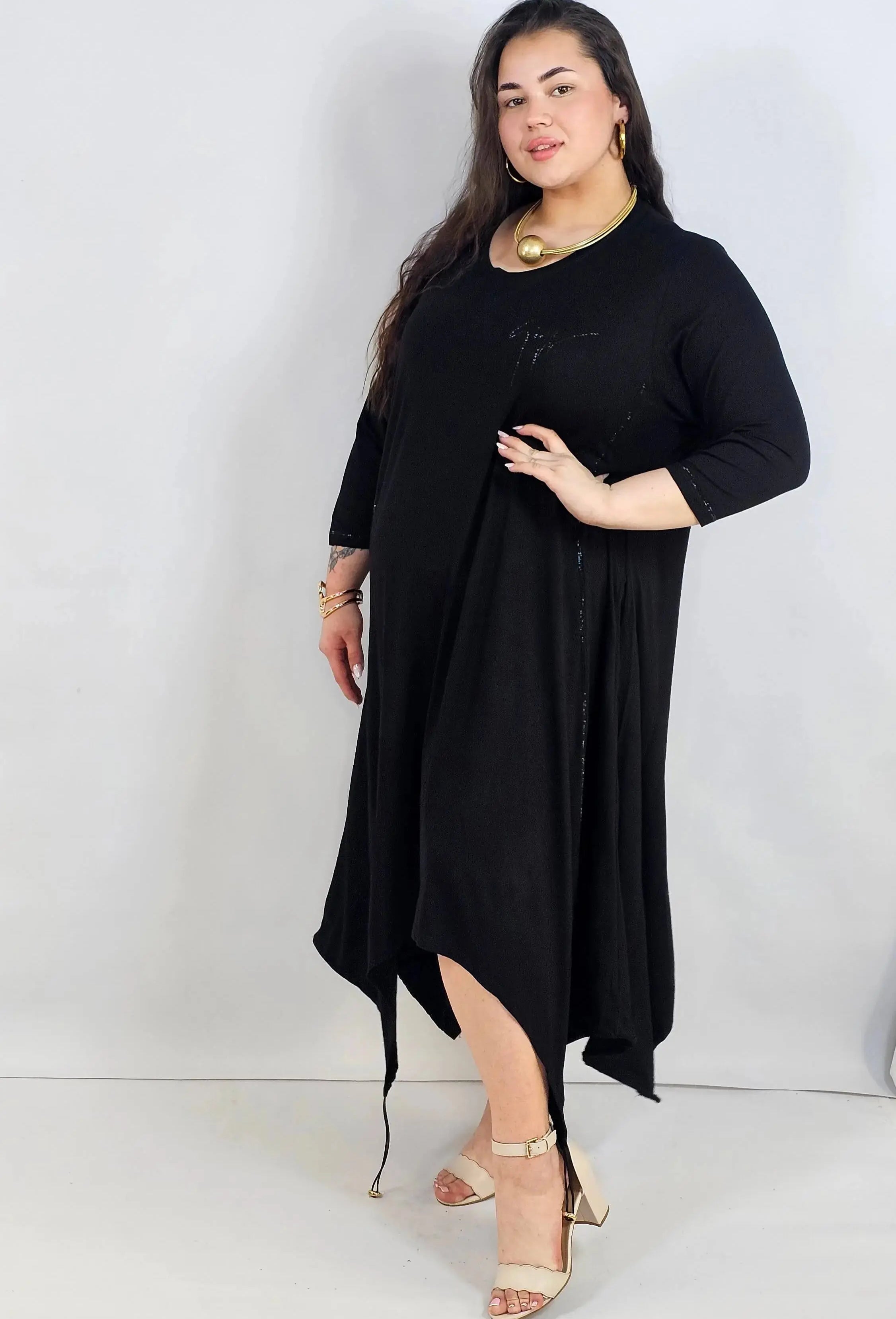 Sukienka plus size – asymetryczna tunika z aplikacją i lekko transparentnym dołem Stylowa XL