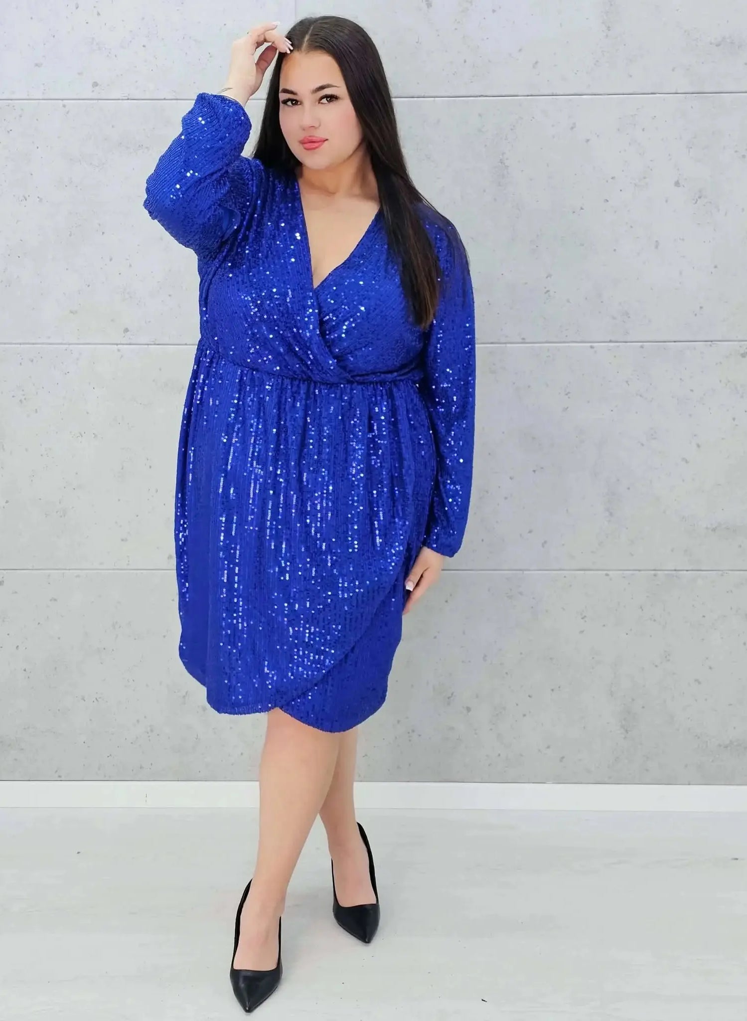 Sukienka plus size – błyszcz z klasą w eleganckim wydaniu XXL Stylowa XL