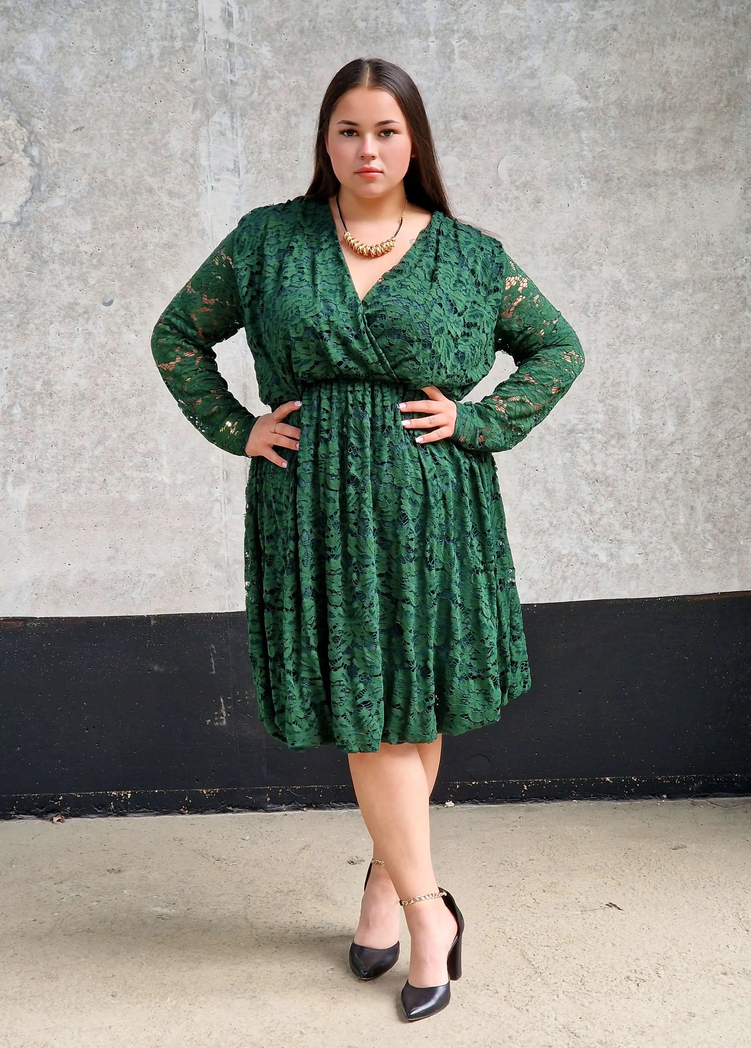 Sukienka plus size – kobiecy styl, elegancja i wygoda w jednym Stylowa XL