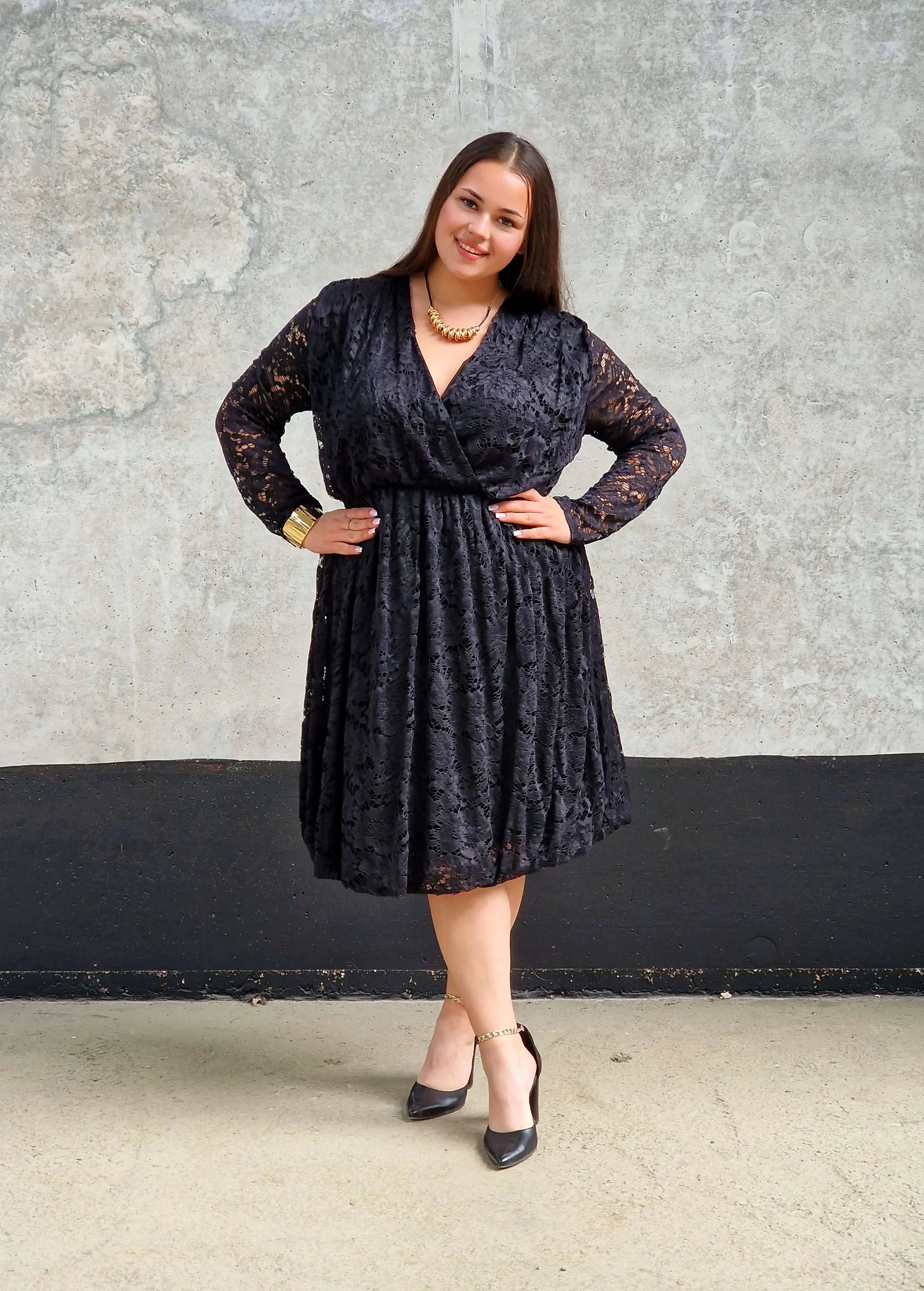 Sukienka plus size – kobiecy styl, elegancja i wygoda w jednym Stylowa XL