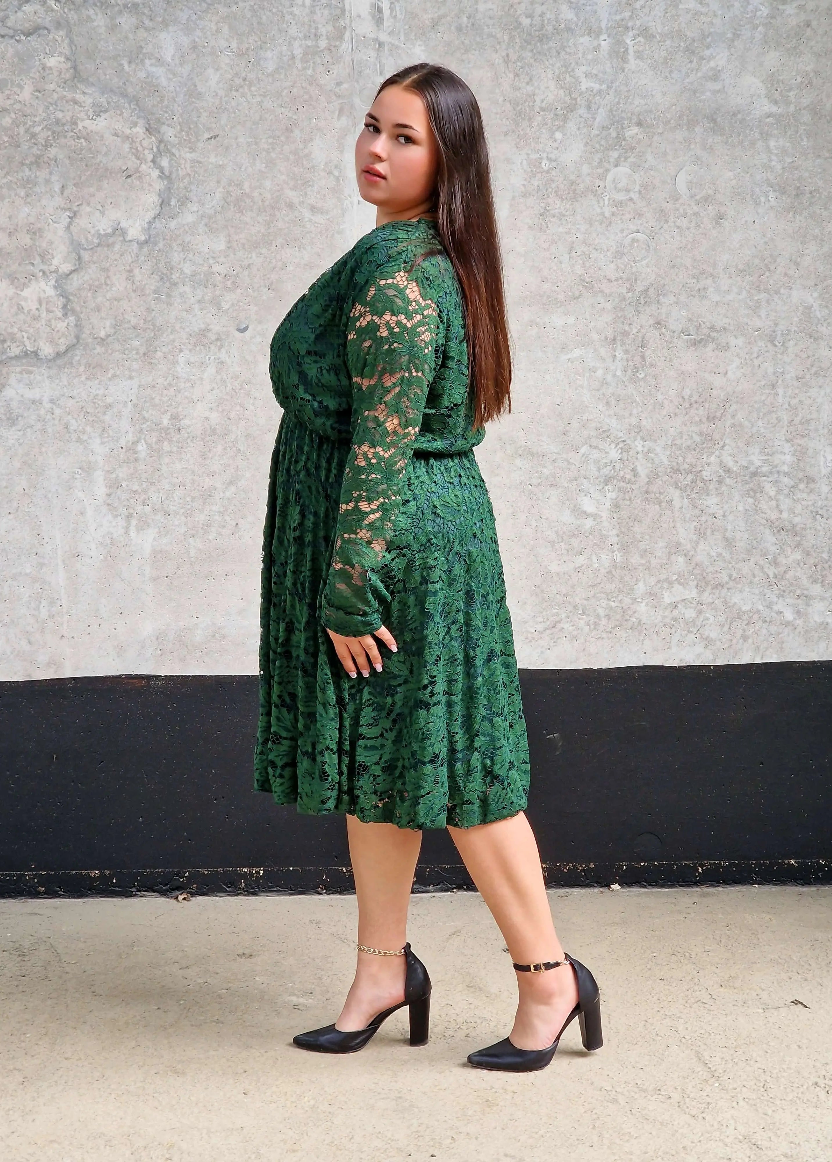 Sukienka plus size – kobiecy styl, elegancja i wygoda w jednym Stylowa XL