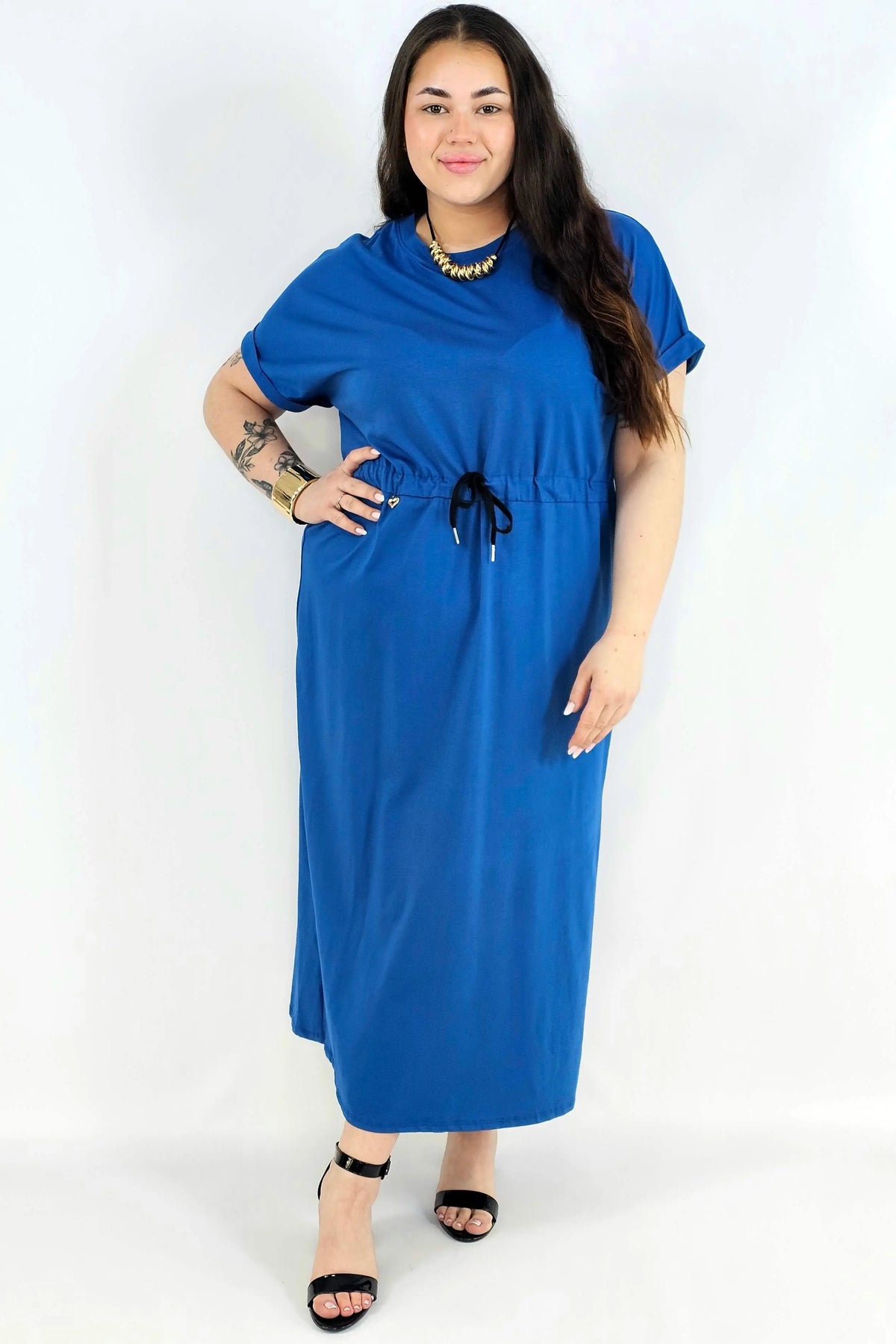 Sukienka plus size – komfortowa maxi z regulacją w pasie Stylowa XL