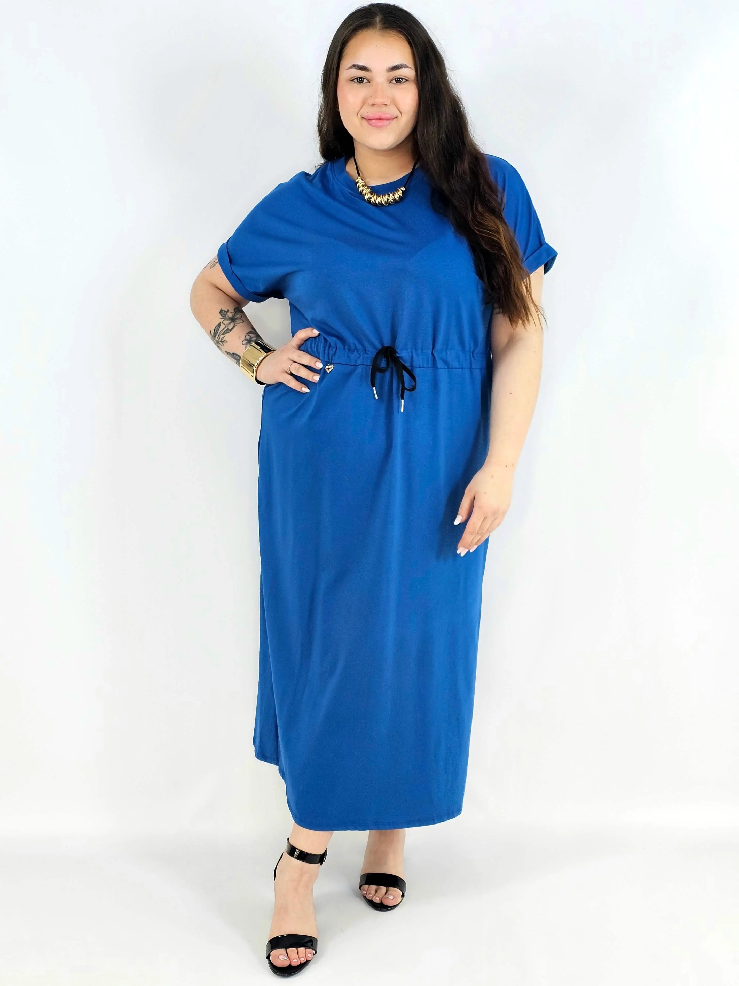 Sukienka plus size – komfortowa maxi z regulacją w pasie Stylowa XL