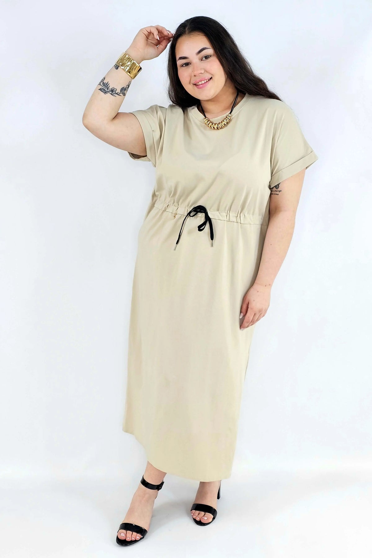 Sukienka plus size – komfortowa maxi z regulacją w pasie Stylowa XL