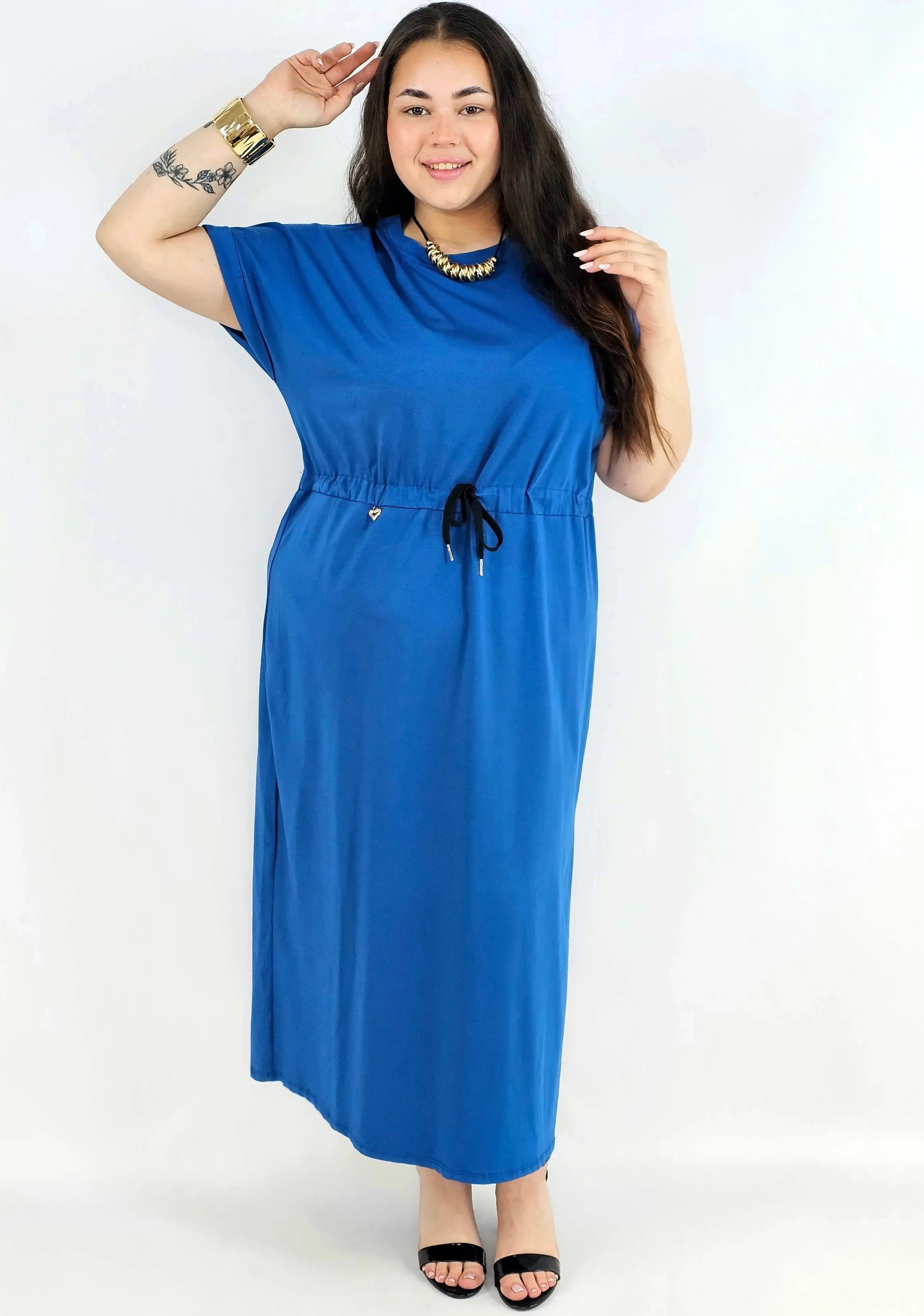 Sukienka plus size – komfortowa maxi z regulacją w pasie Stylowa XL