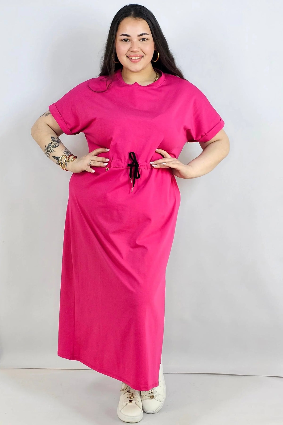 Sukienka plus size – komfortowa maxi z regulacją w pasie Stylowa XL