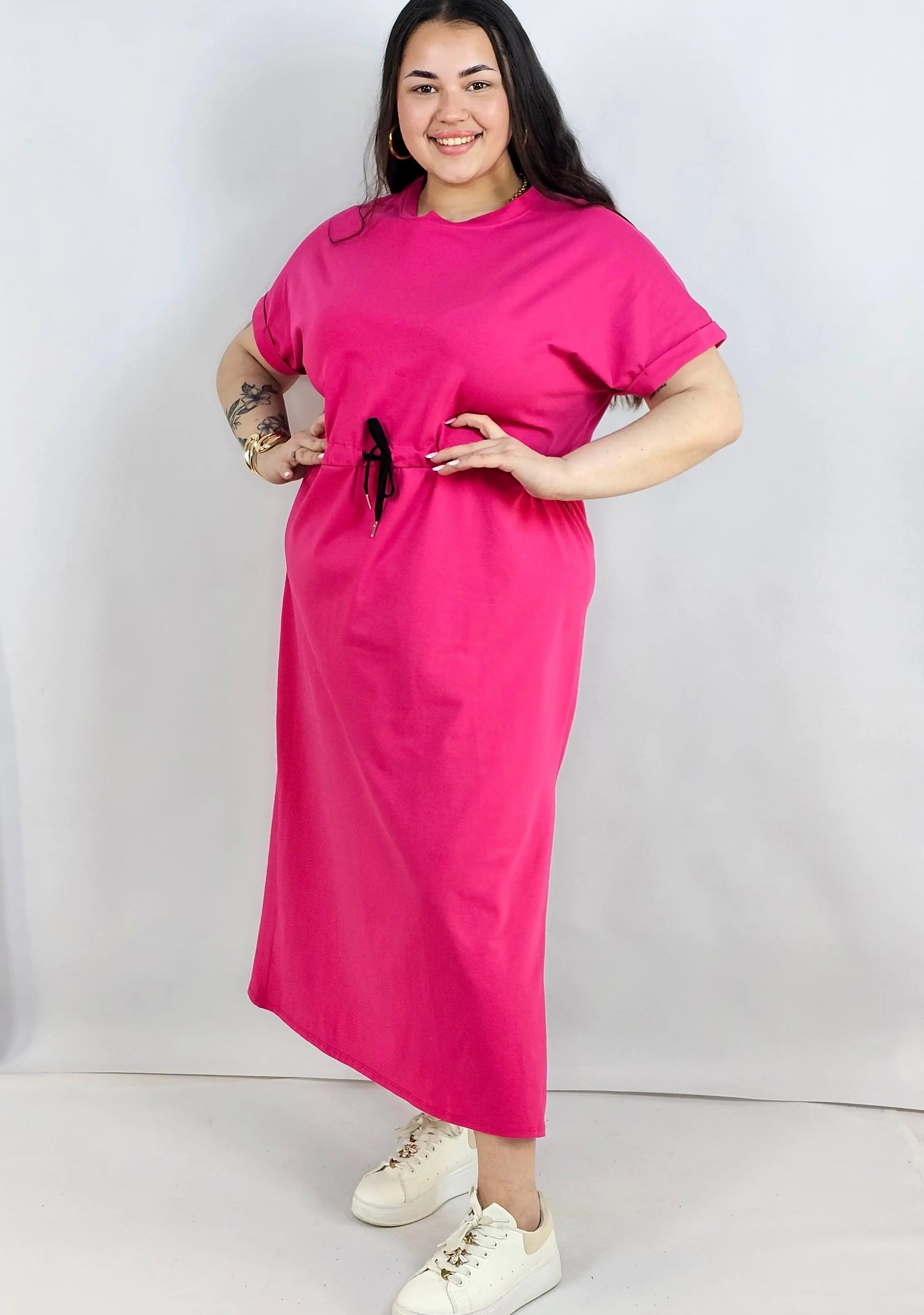 Sukienka plus size – komfortowa maxi z regulacją w pasie Stylowa XL