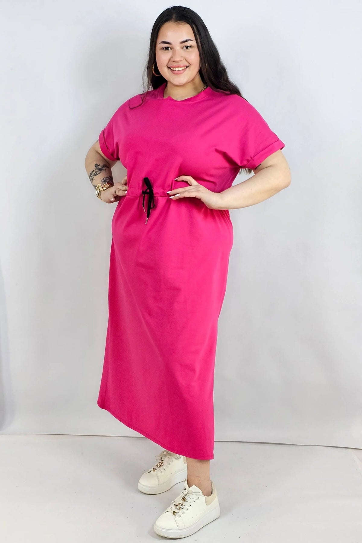 Sukienka plus size – komfortowa maxi z regulacją w pasie Stylowa XL