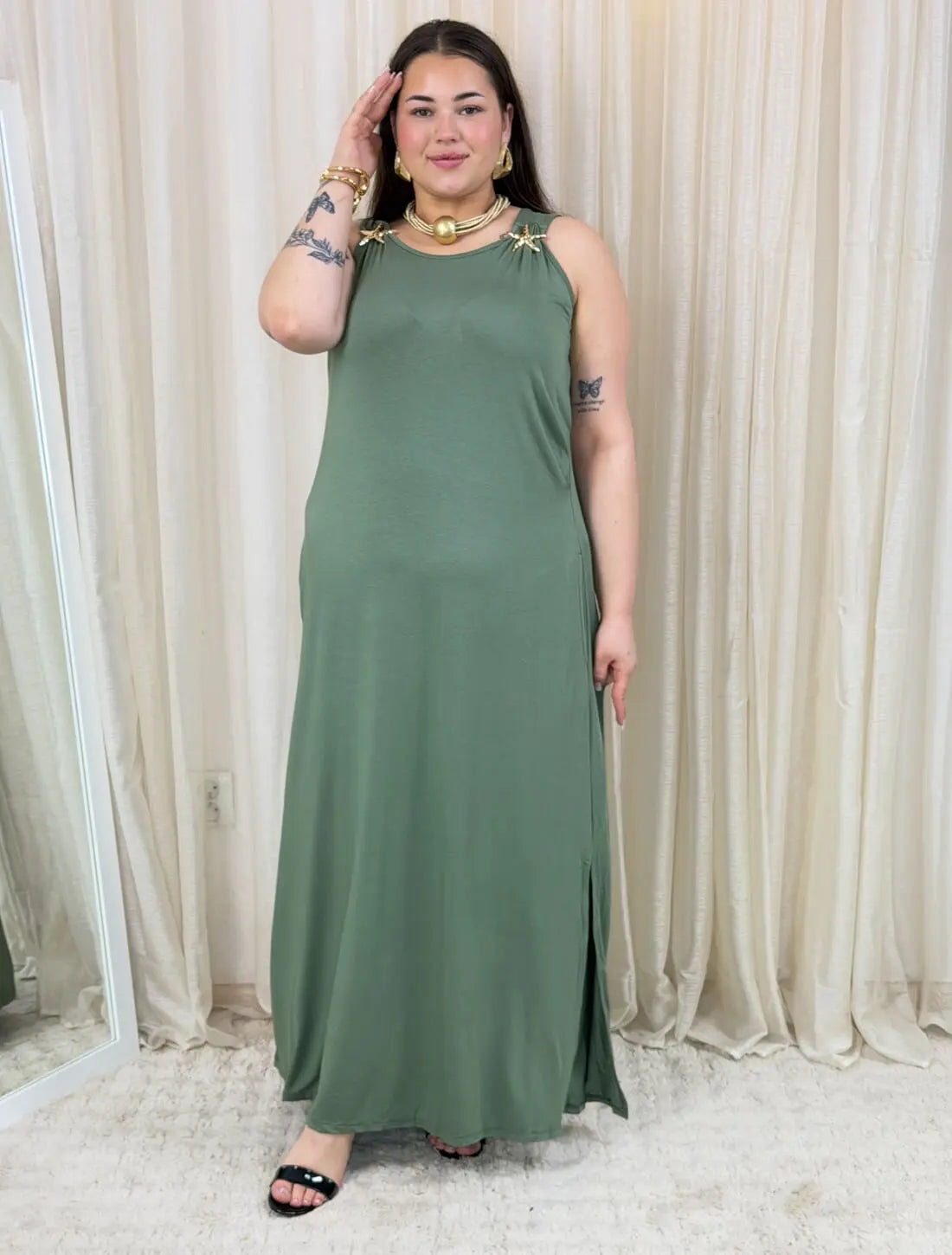 Sukienka plus size – wygodny fason podkreślający kobiecą sylwetkę XXL Stylowa XL