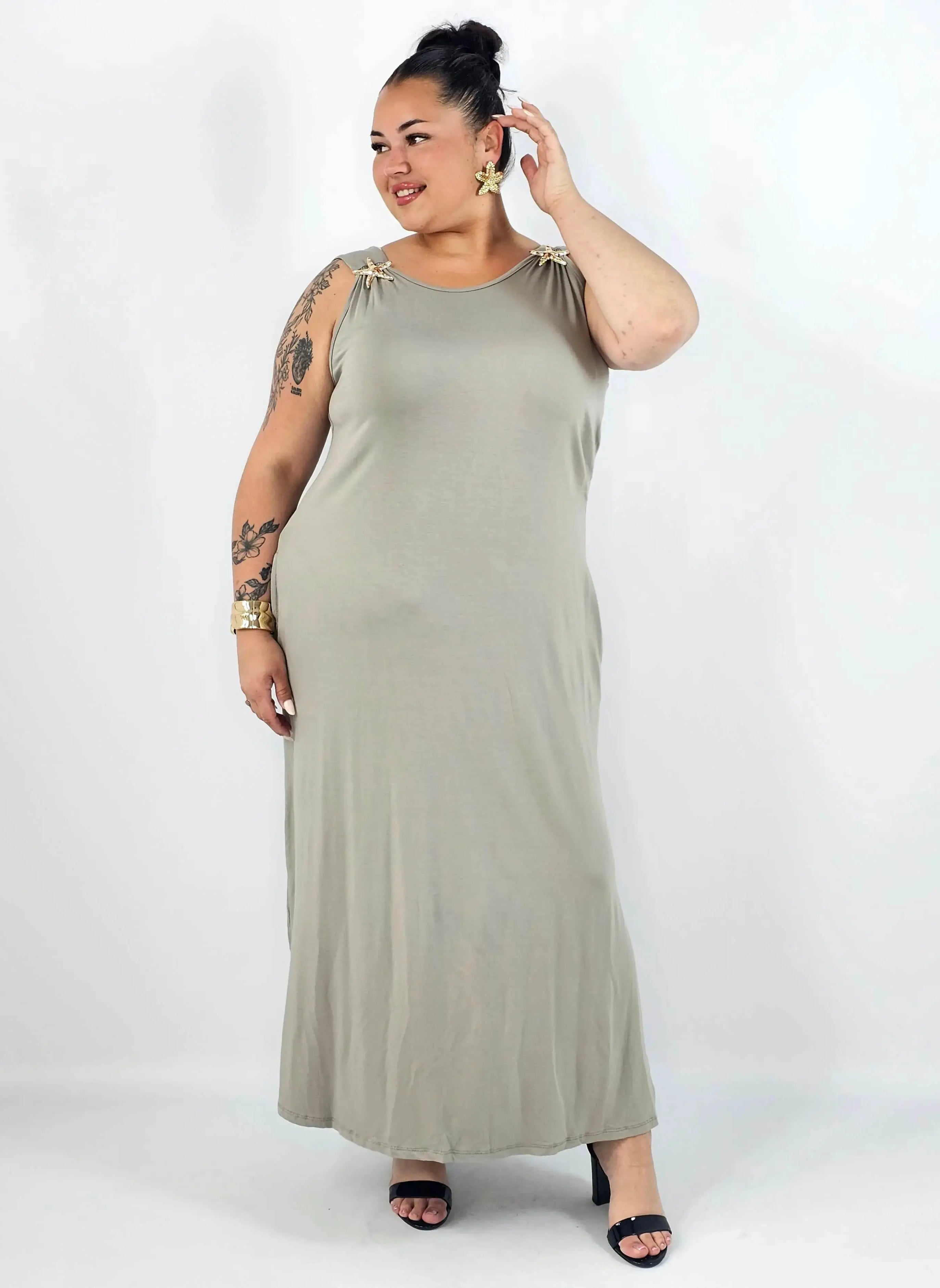 Sukienka plus size – wygodny fason podkreślający kobiecą sylwetkę XXL Stylowa XL