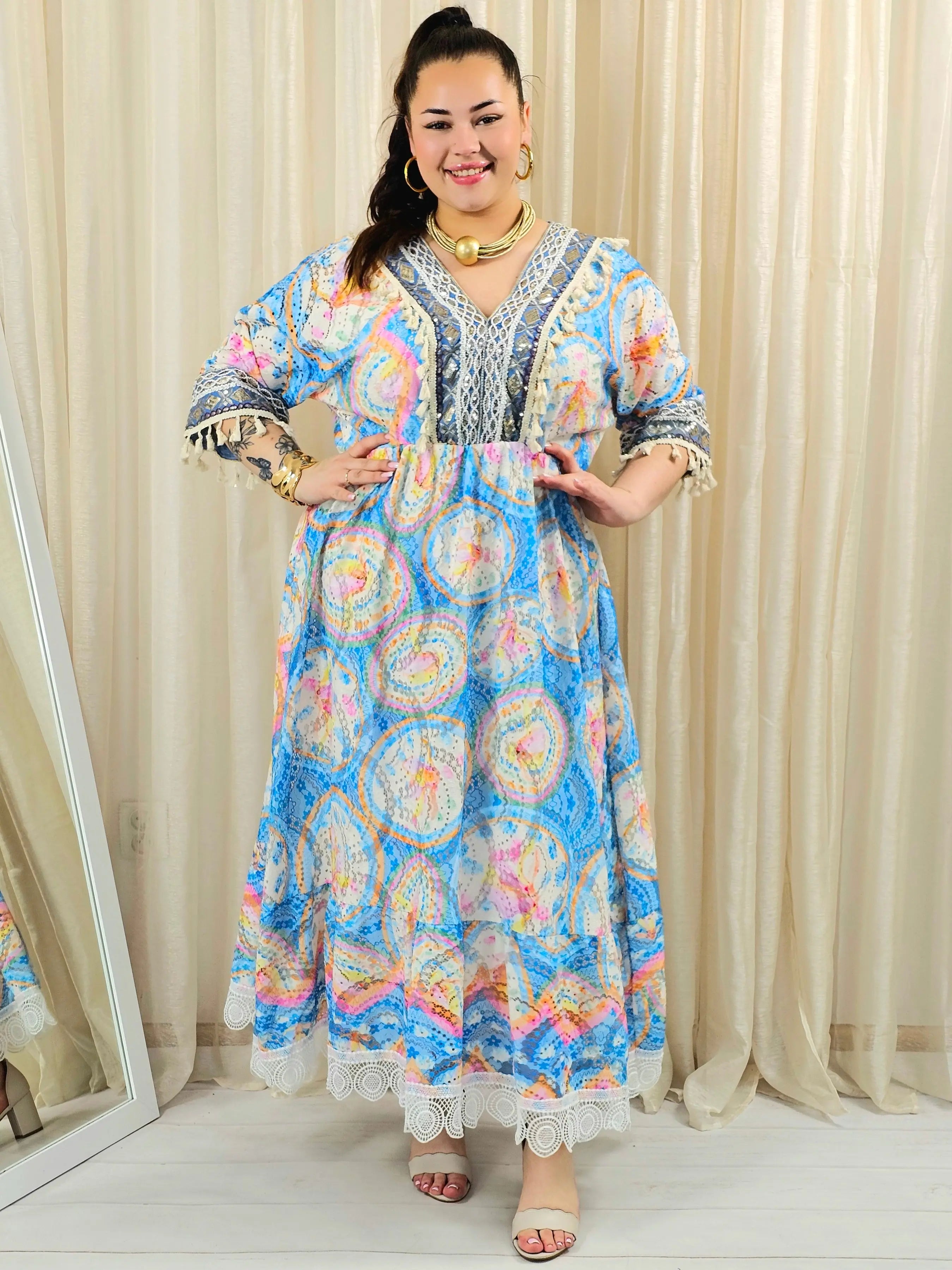 Sukienka plus size boho maxi z kolorowym printem – swobodna elegancja XXL Stylowa XL