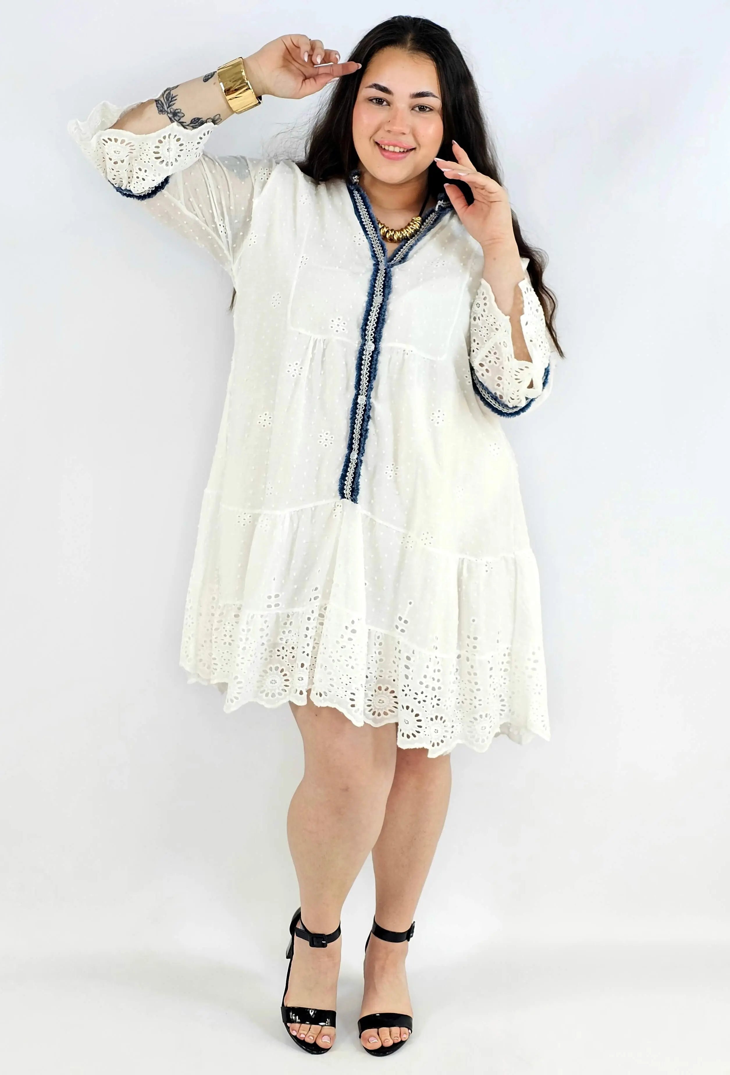 Sukienka plus size boho z ażurową koronką – biała sukienka XXL Stylowa XL