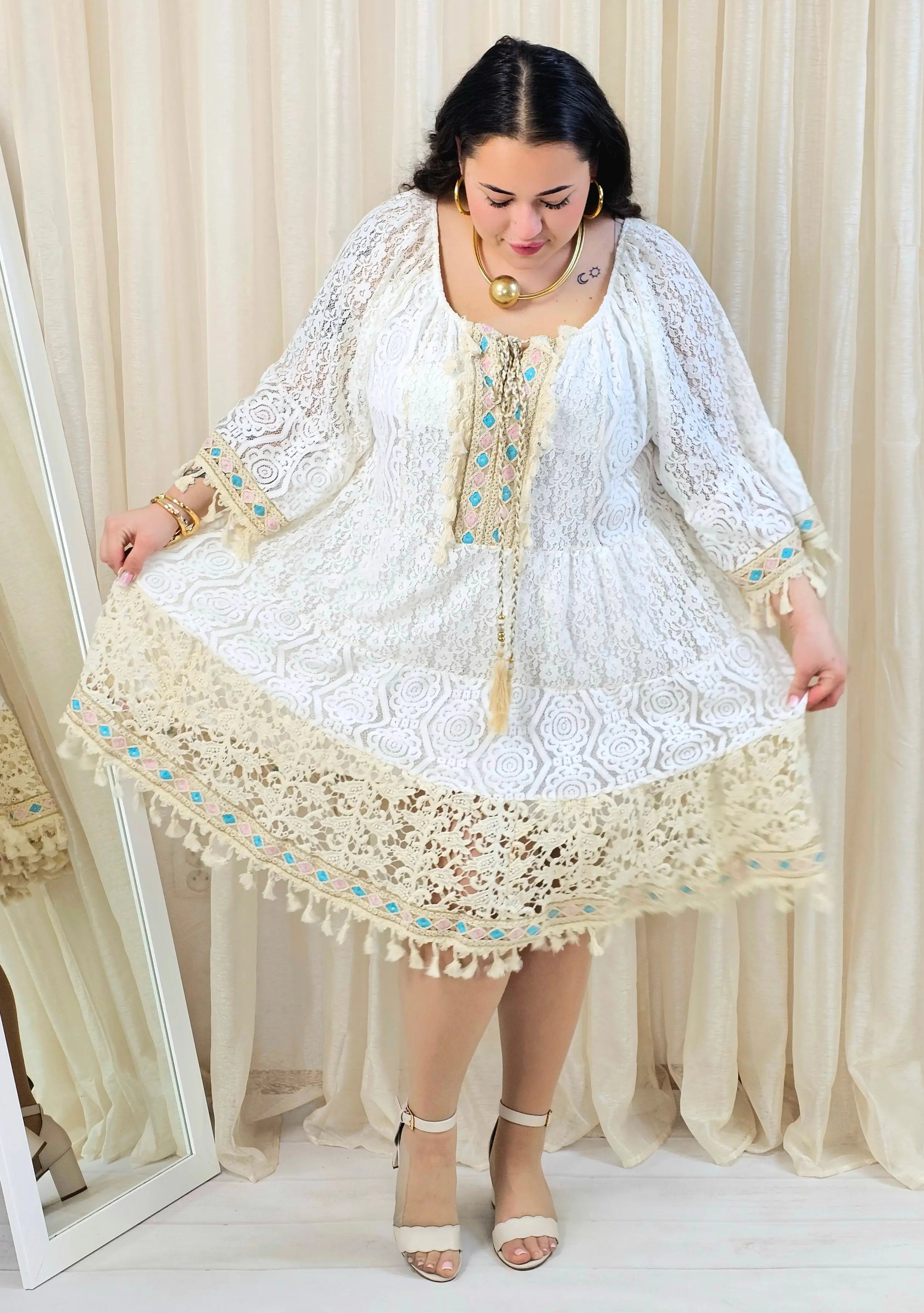 Sukienka plus size boho z koronkowym dołem i frędzlami Stylowa XL