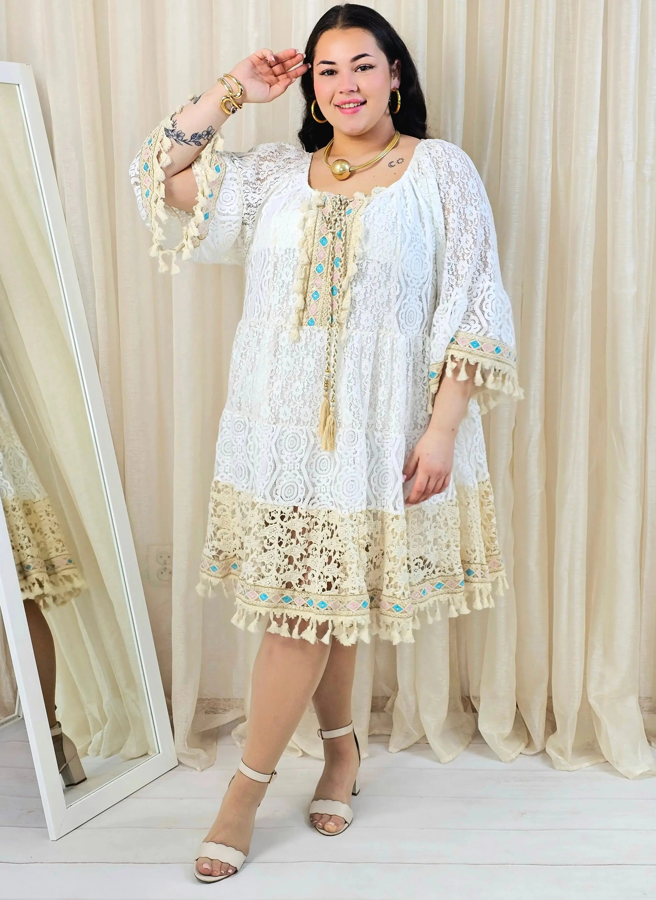 Sukienka plus size boho z koronkowym dołem i frędzlami Stylowa XL