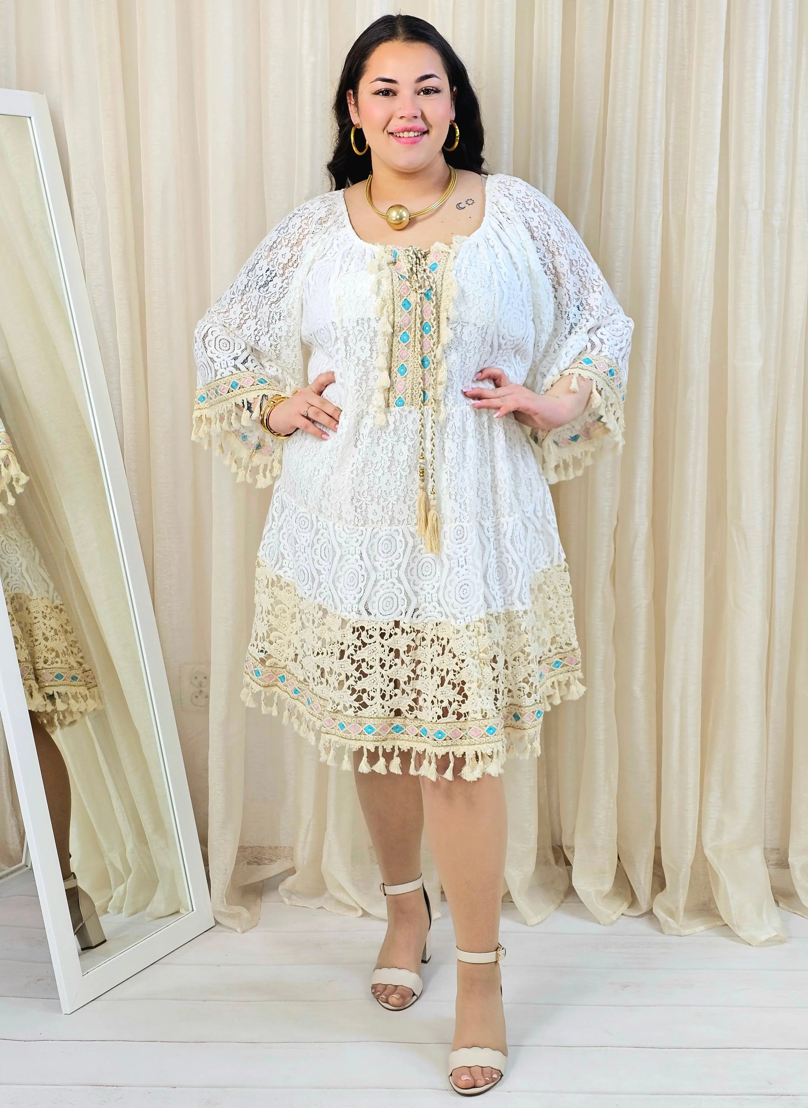 Sukienka plus size boho z koronkowym dołem i frędzlami Stylowa XL