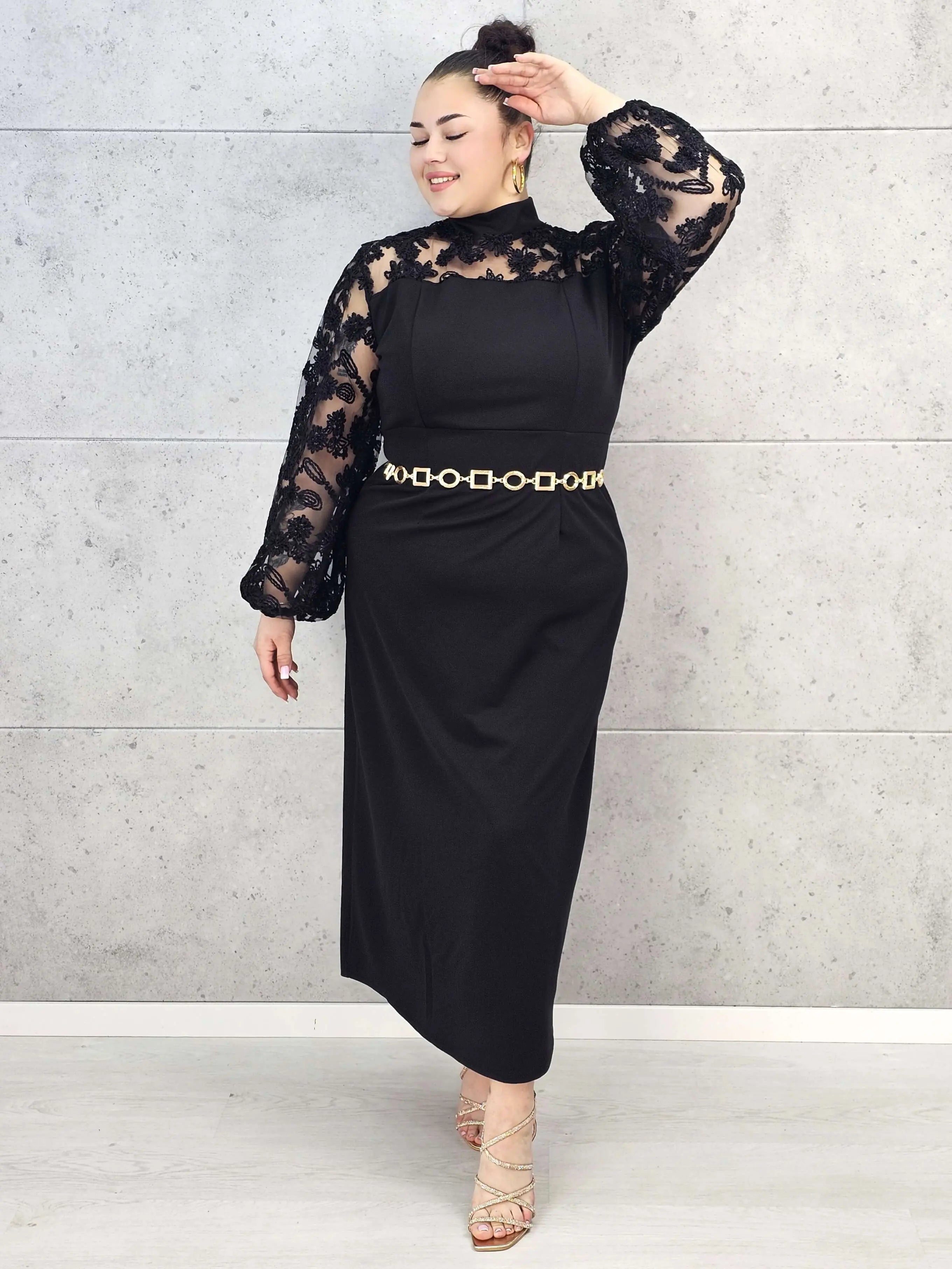 Sukienka plus size elegancka czarna z koronkową górą – wyjątkowy wieczorowy szyk Stylowa XL