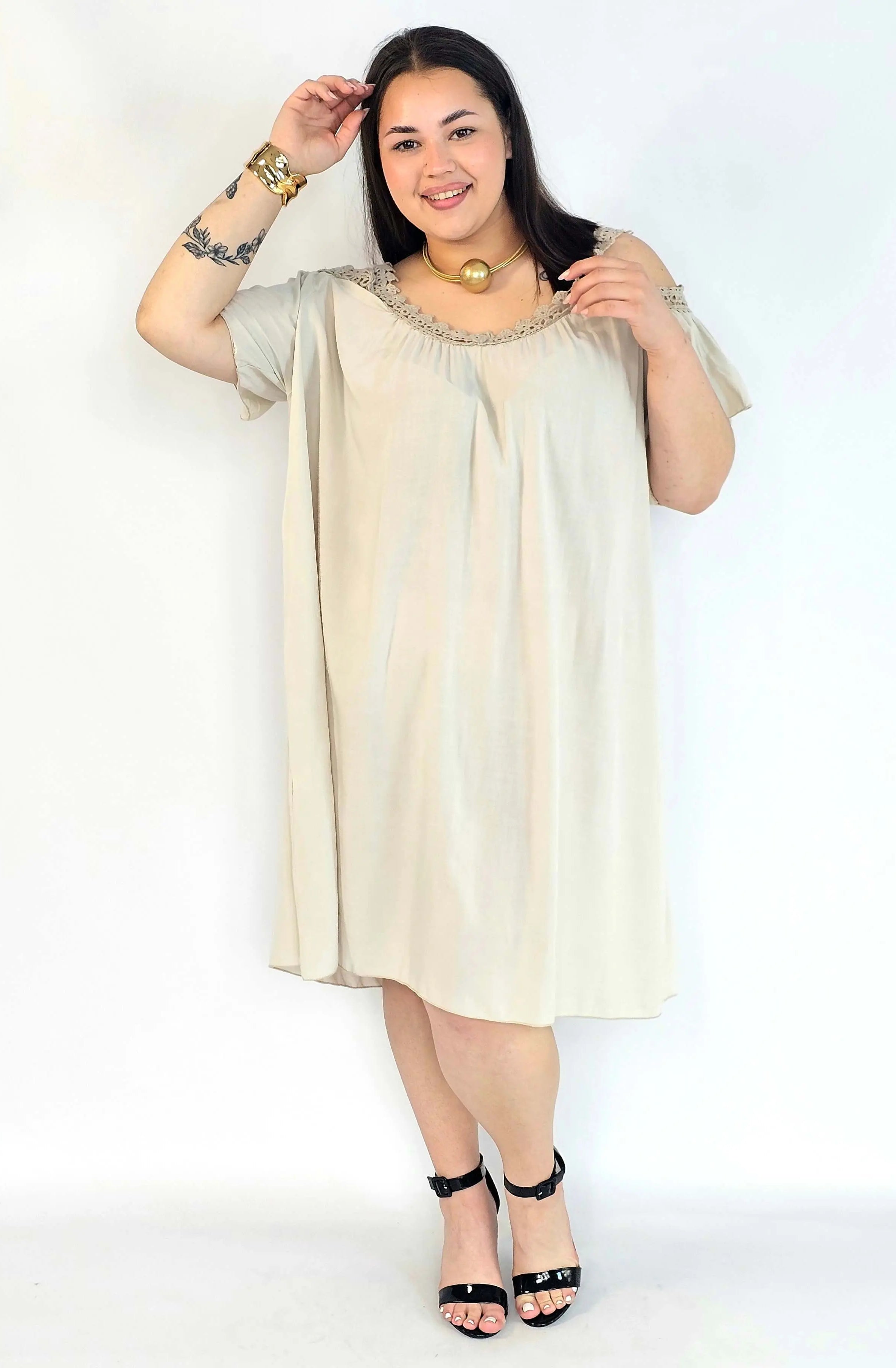 Sukienka plus size hiszpanka beżowa – elegancka sukienka XXL damska Stylowa XL