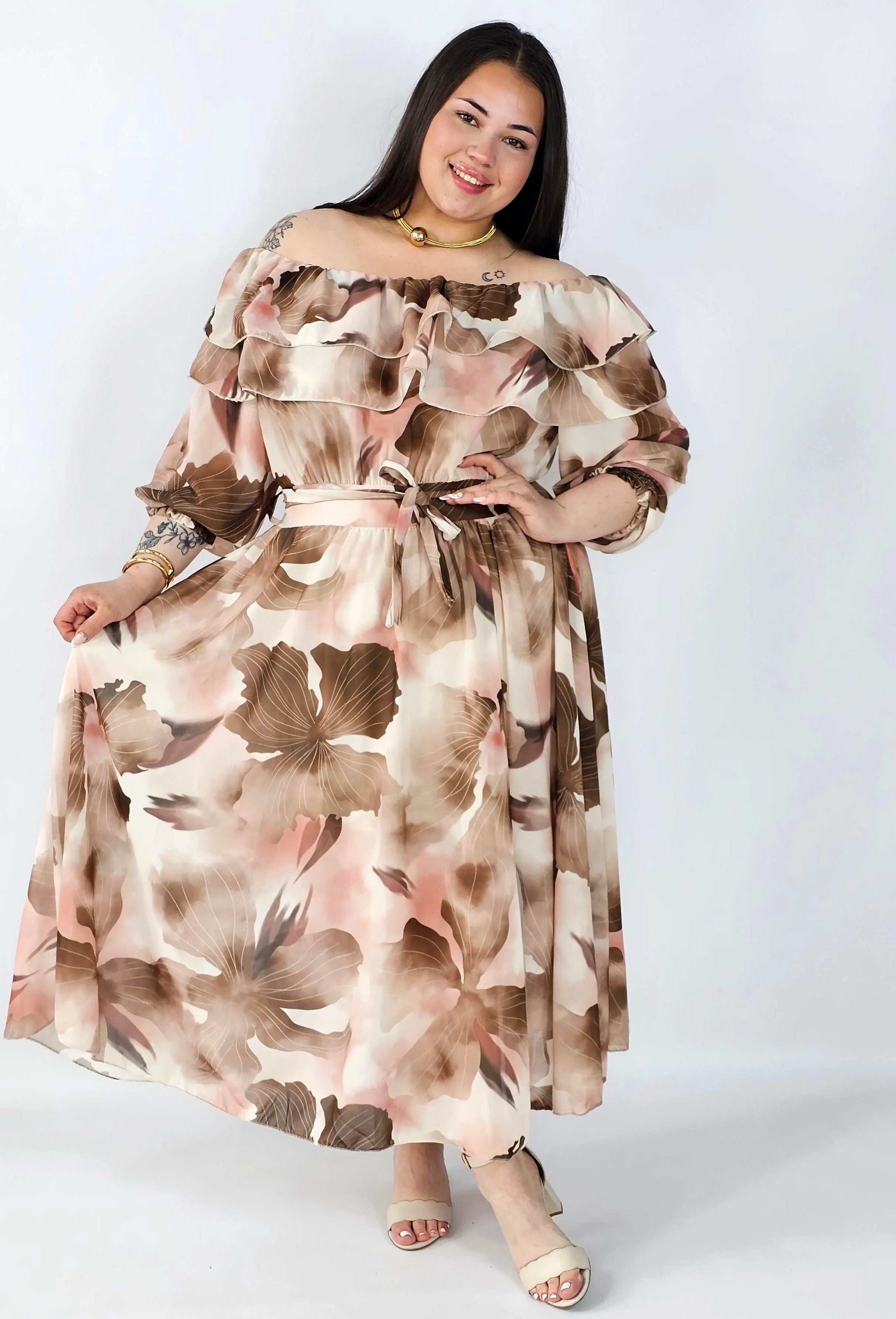 Sukienka plus size hiszpanka midi w kwiaty – zwiewna elegancja XXL Stylowa XL
