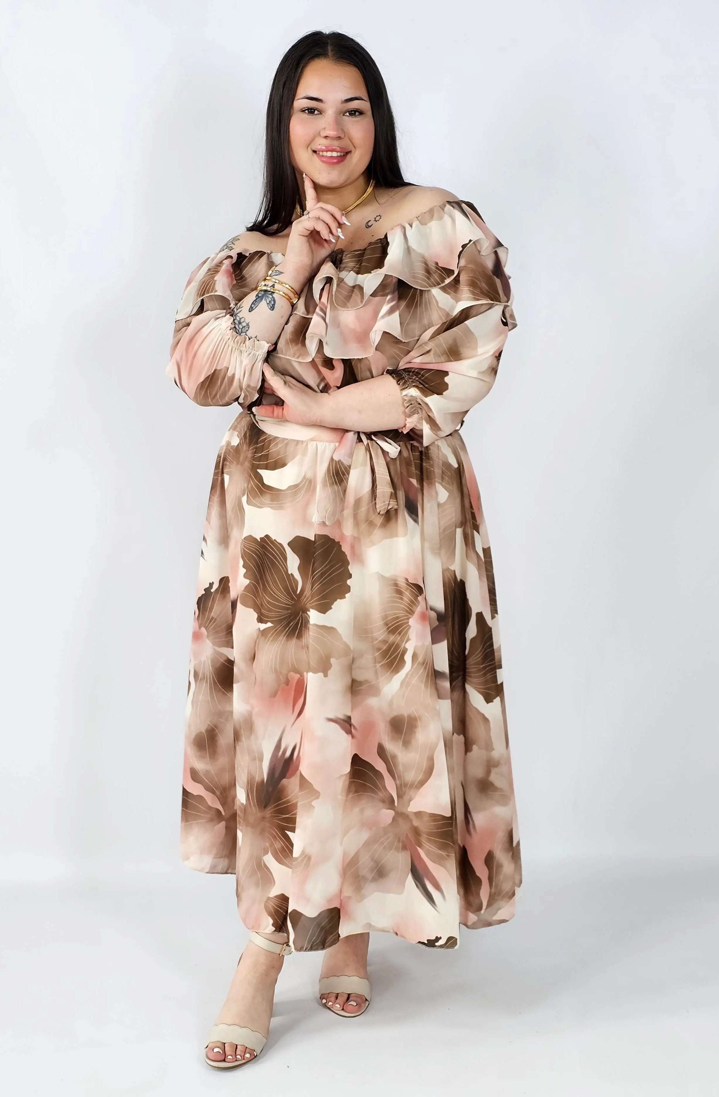 Sukienka plus size hiszpanka midi w kwiaty – zwiewna elegancja XXL Stylowa XL