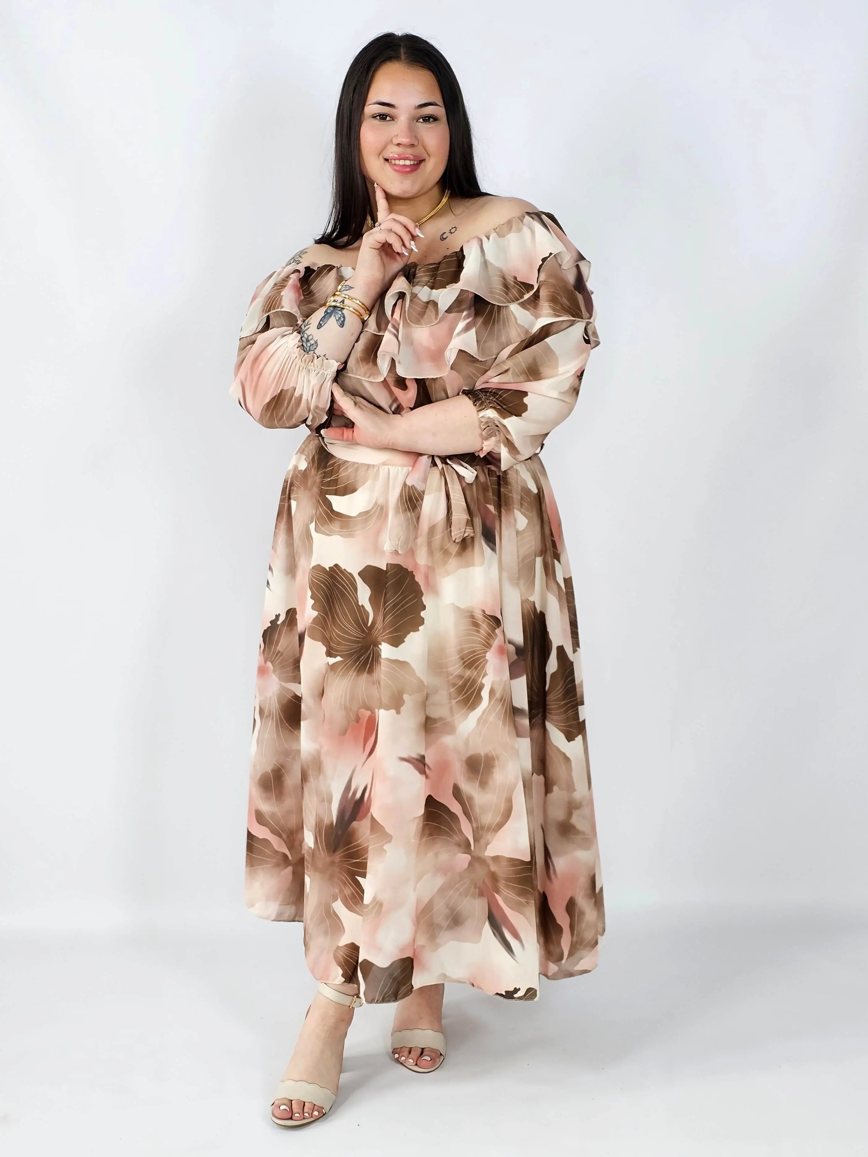 Sukienka plus size hiszpanka midi w kwiaty – zwiewna elegancja XXL Stylowa XL