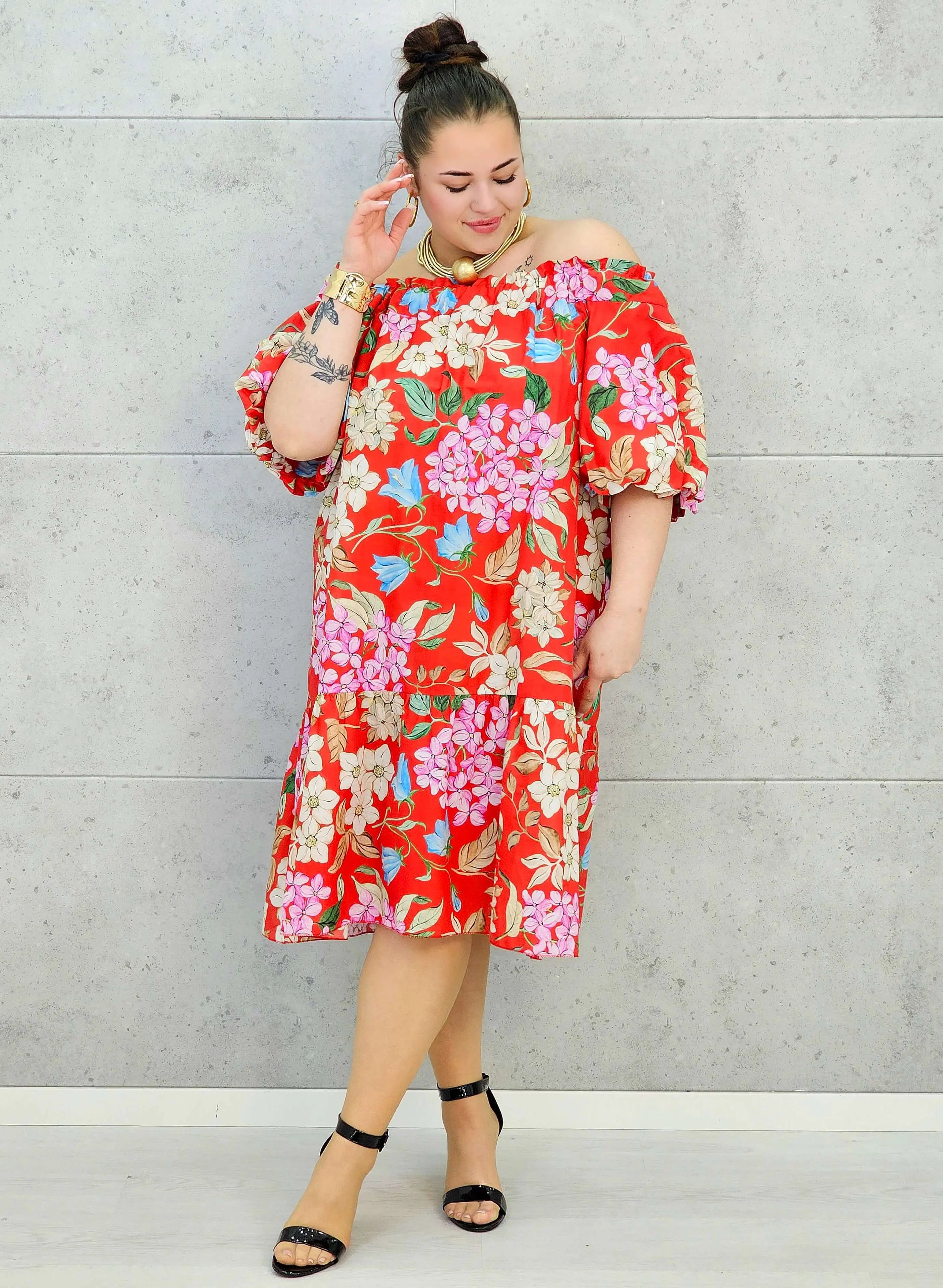 Sukienka plus size hiszpanka w kwiaty – czerwona sukienka XXL Stylowa XL Stylowa XL