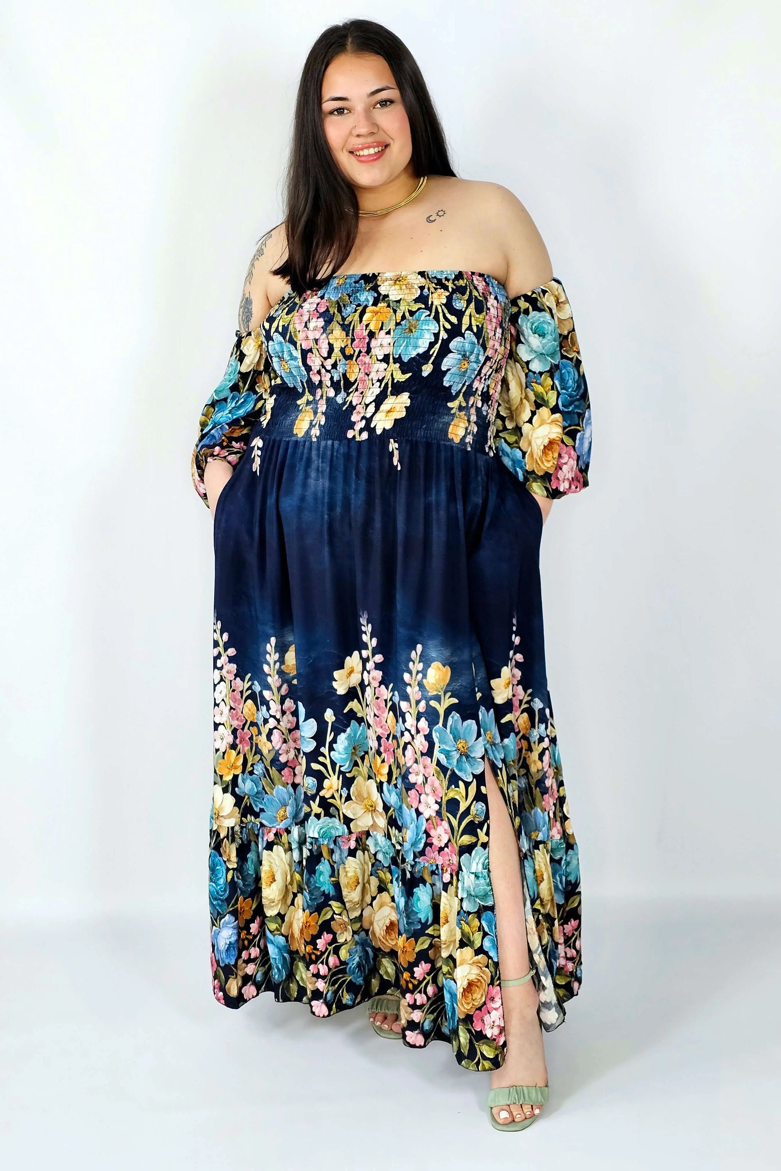 Sukienka plus size hiszpanka z marszczeniem i odkrytymi ramionami Stylowa XL