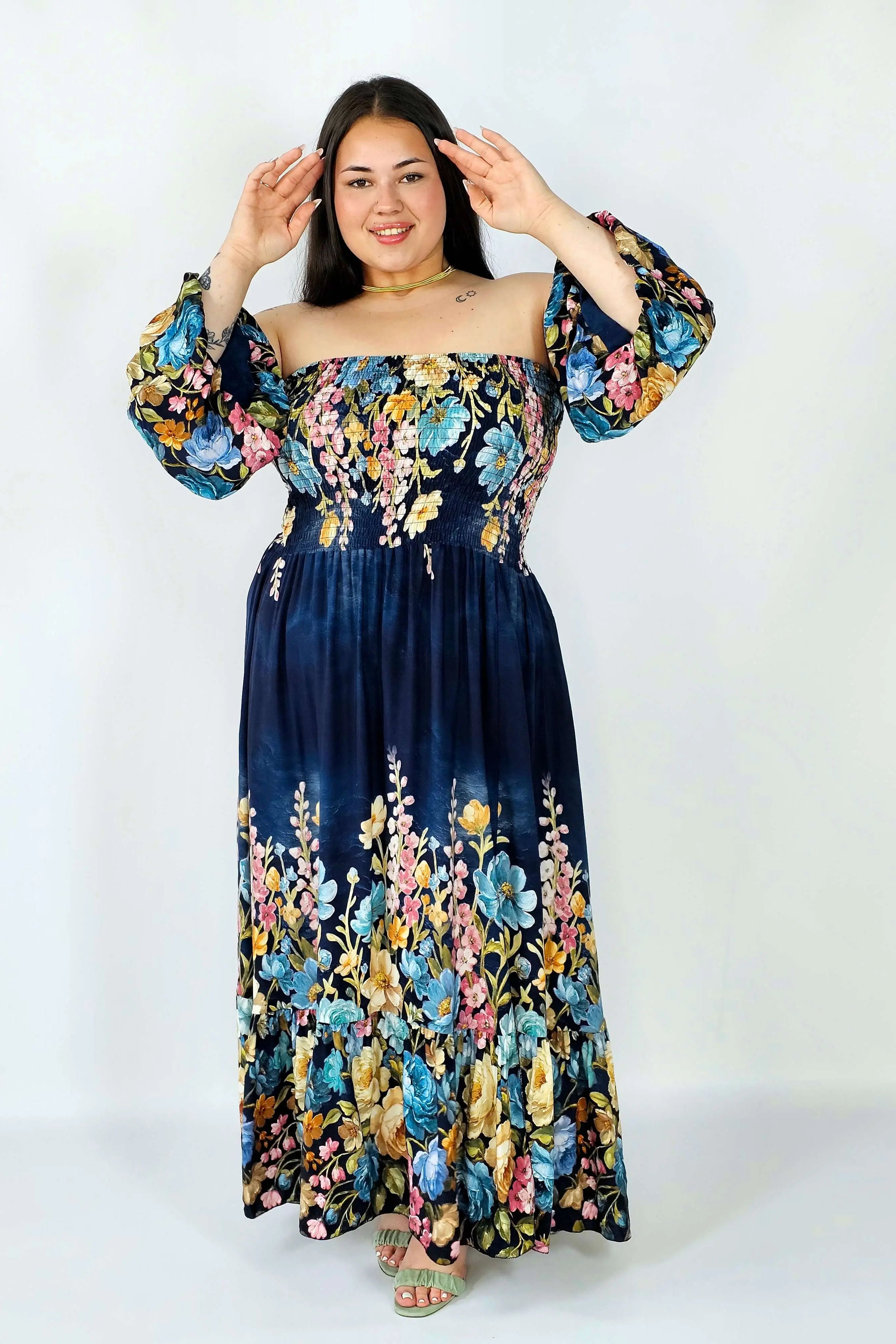 Sukienka plus size hiszpanka z marszczeniem i odkrytymi ramionami Stylowa XL
