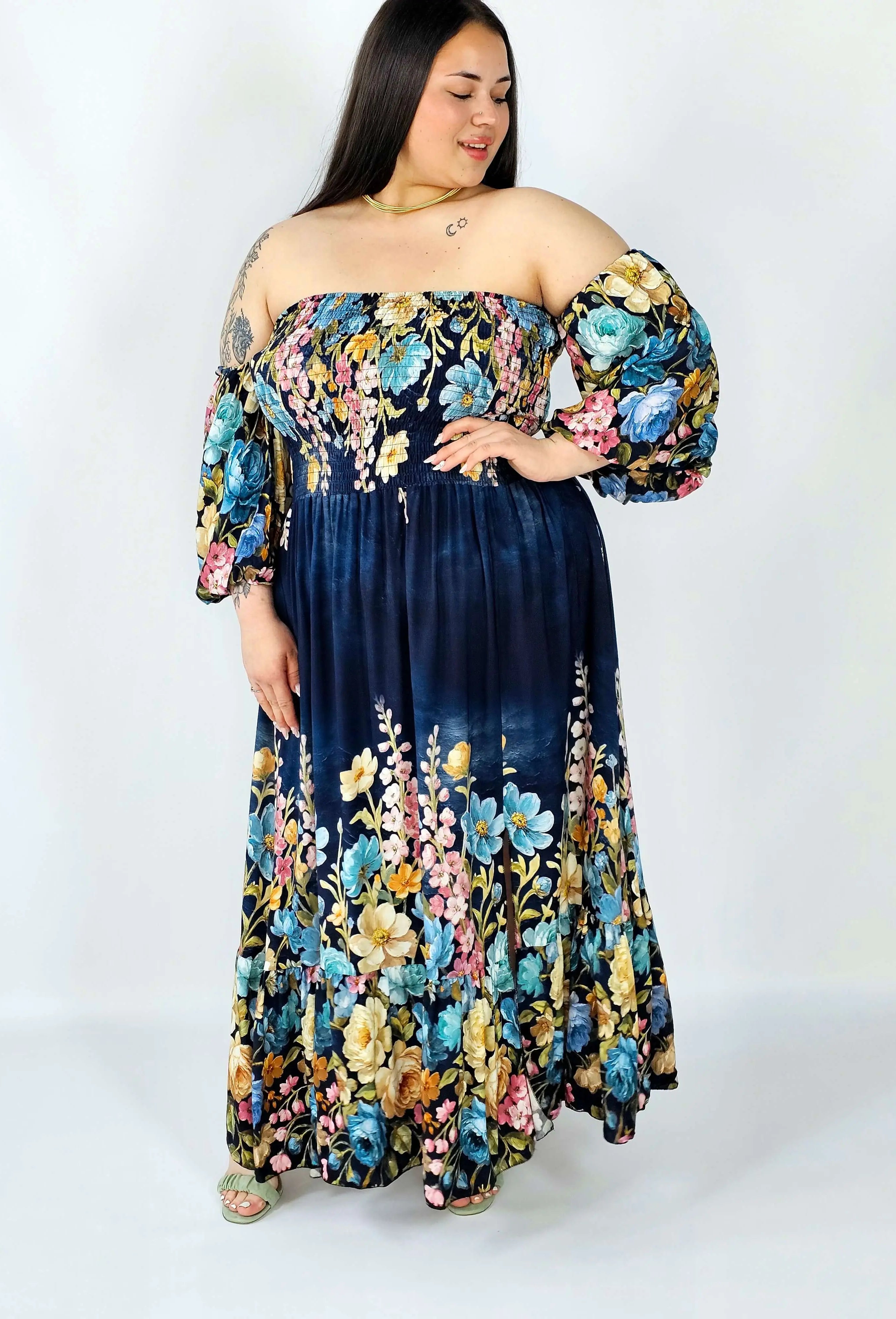 Sukienka plus size hiszpanka z marszczeniem i odkrytymi ramionami Stylowa XL