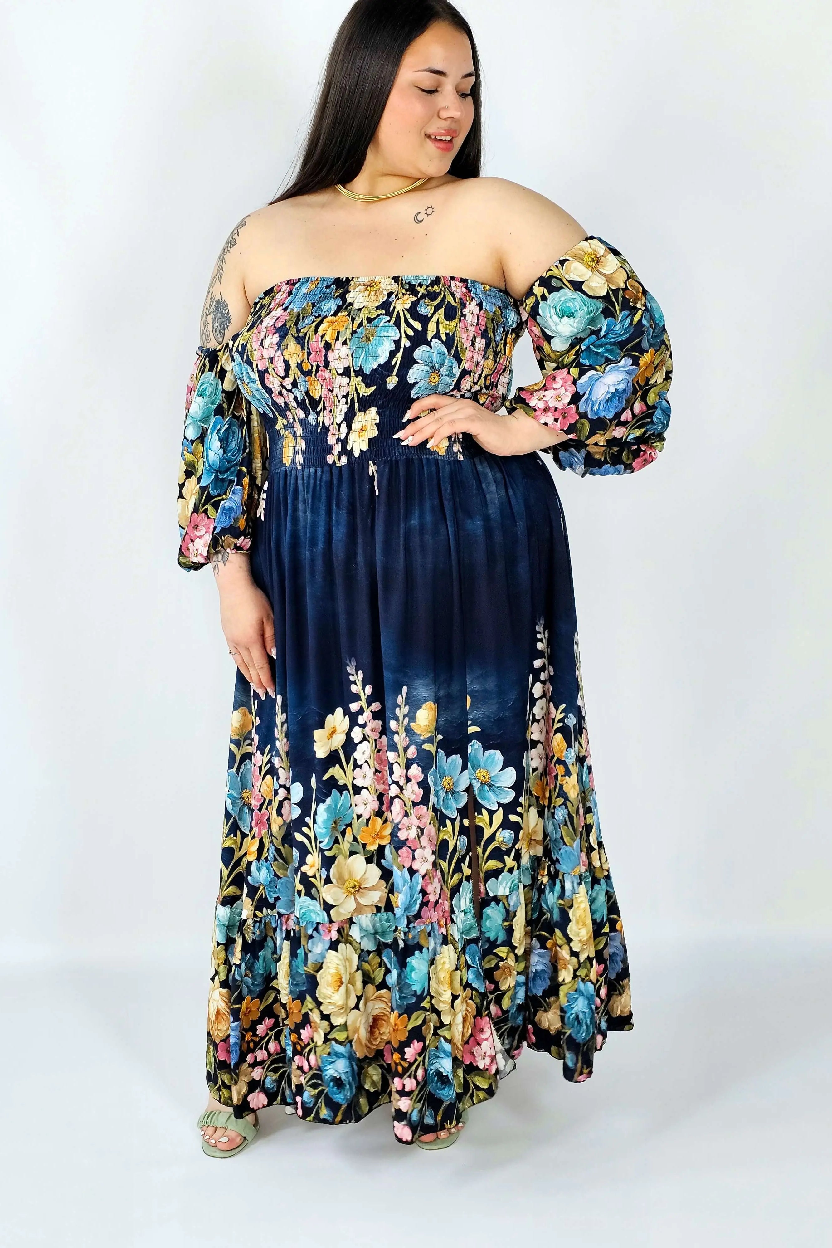 Sukienka plus size hiszpanka z marszczeniem i odkrytymi ramionami Stylowa XL