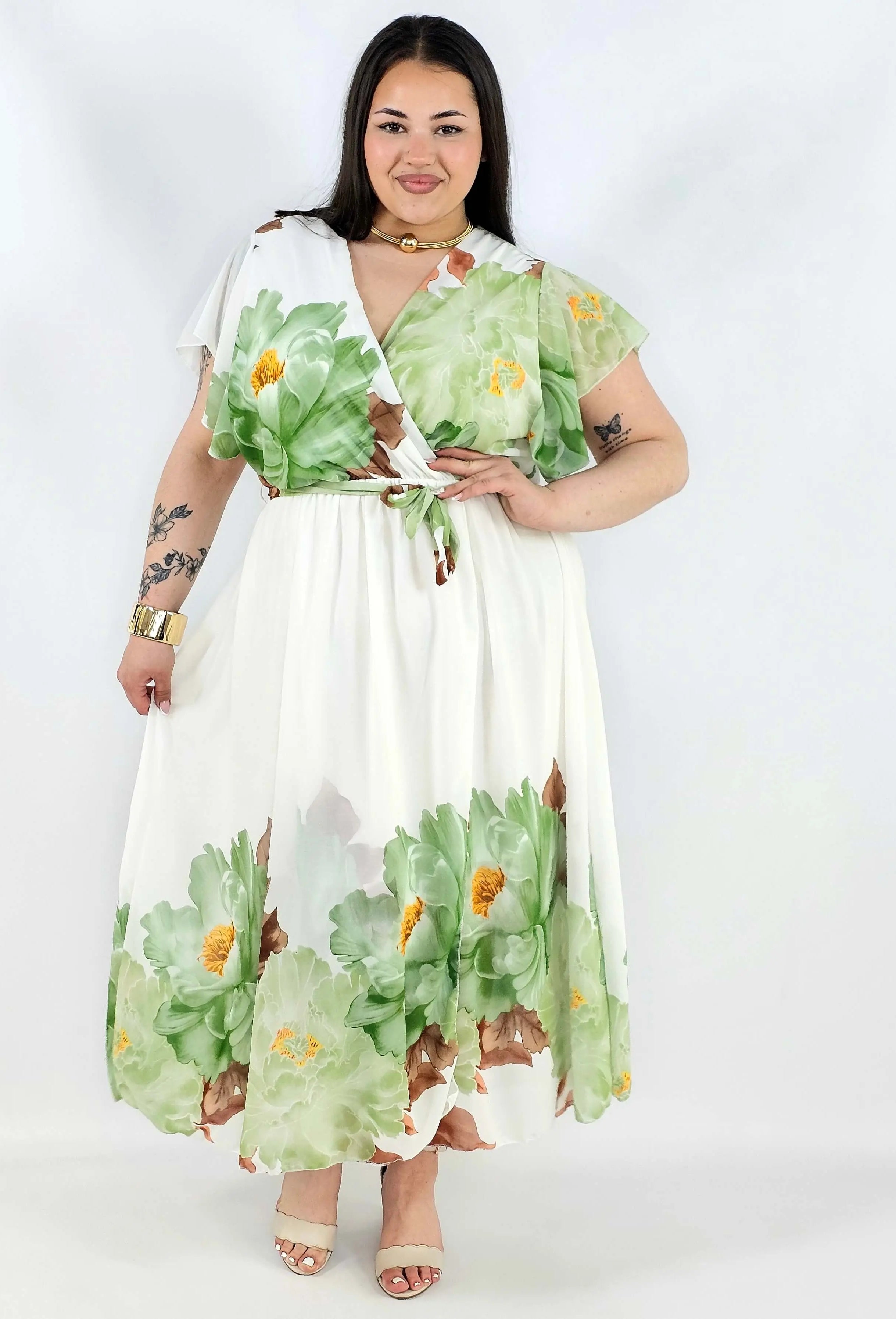 Sukienka plus size kopertowa XXL – elegancka i zwiewna propozycja na komunię i wesele Stylowa XL