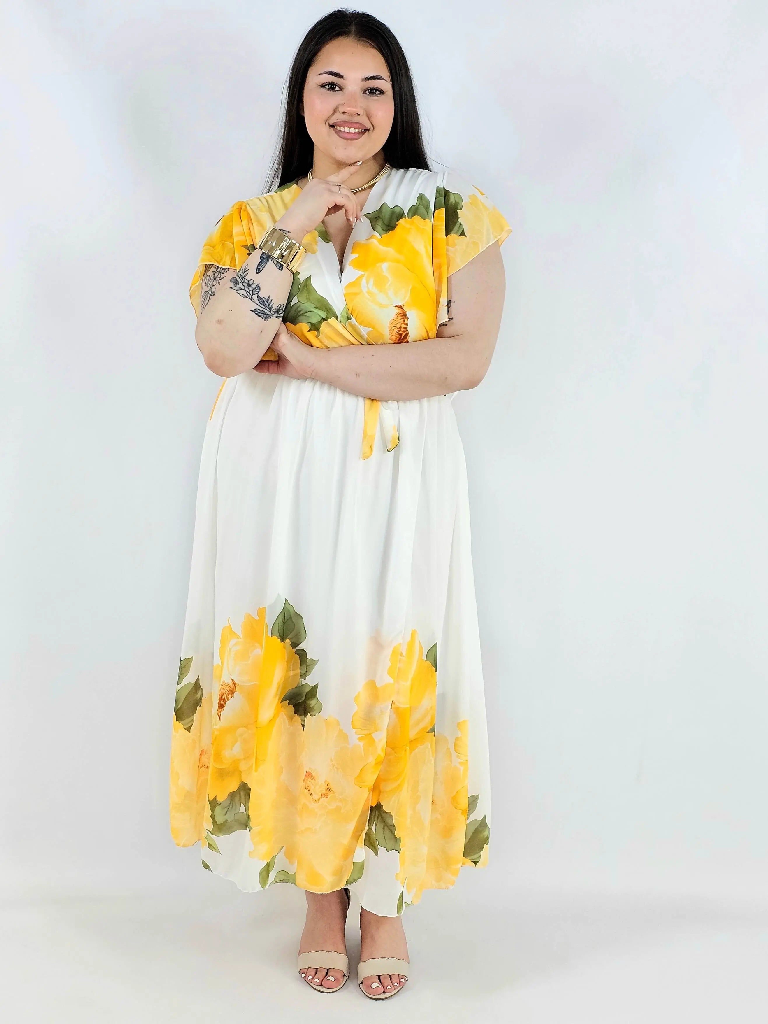 Sukienka plus size kopertowa XXL – elegancka i zwiewna propozycja na komunię i wesele Stylowa XL