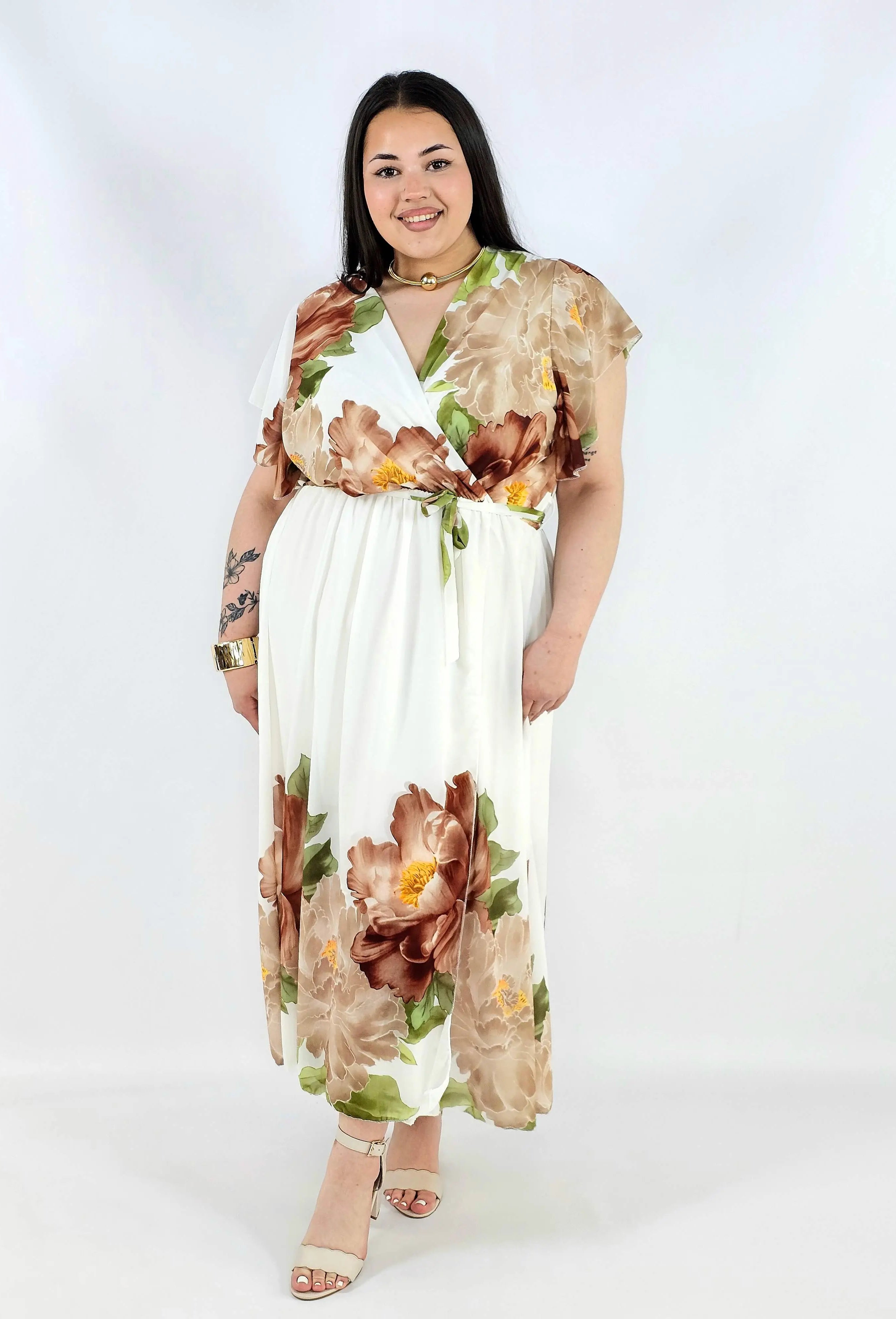 Sukienka plus size kopertowa XXL – elegancka i zwiewna propozycja na komunię i wesele Stylowa XL